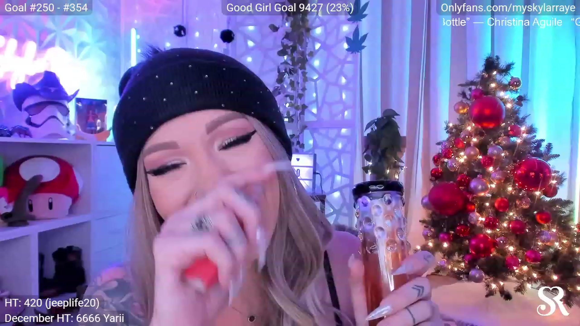 Gallery image thumbnail from MySkylarRaye's myfreecams stream on, 12/30/2023, 04:06 image 10 of 20