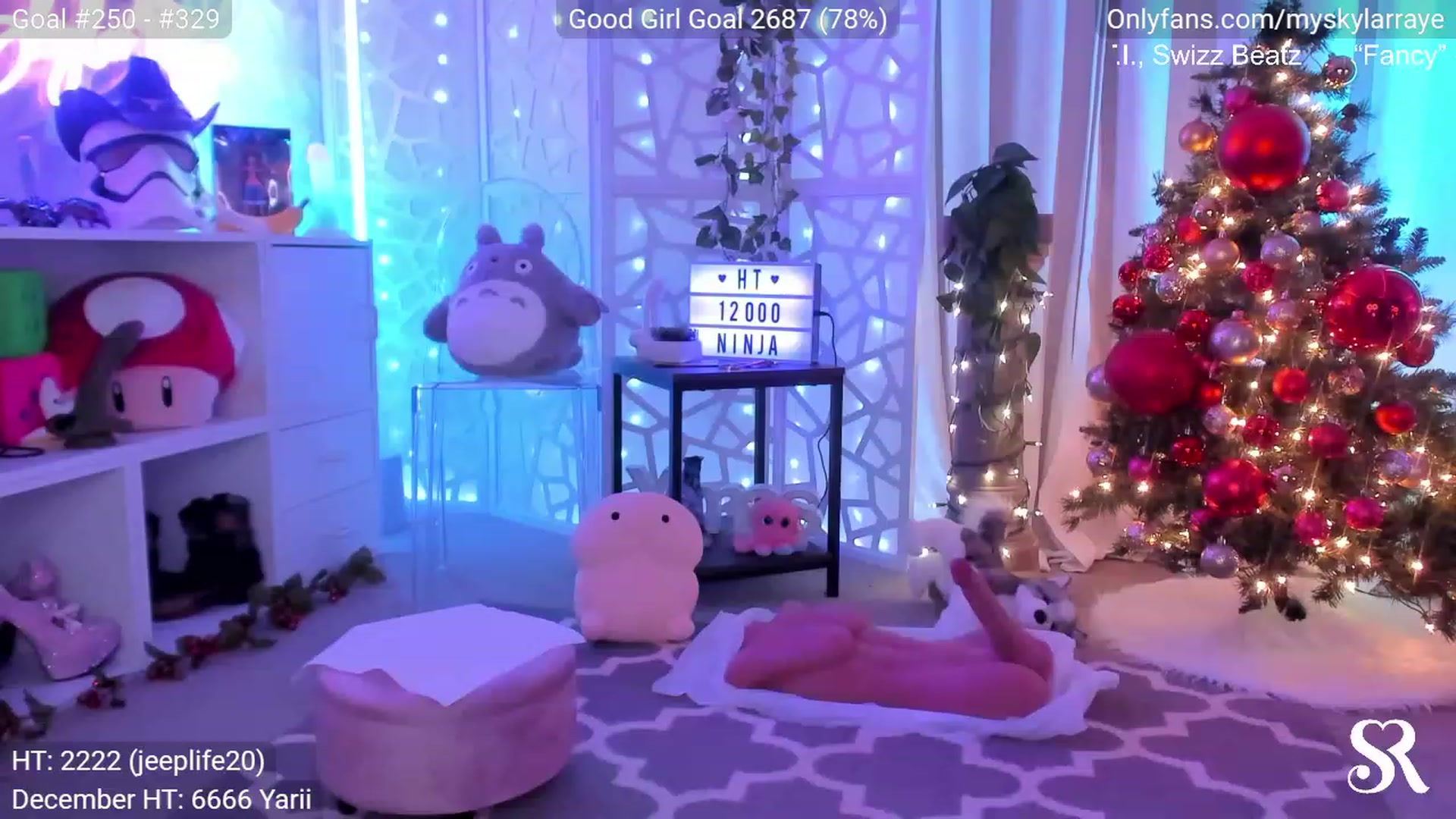 Gallery image thumbnail from MySkylarRaye's myfreecams stream on, 12/30/2023, 05:29 image 1 of 20