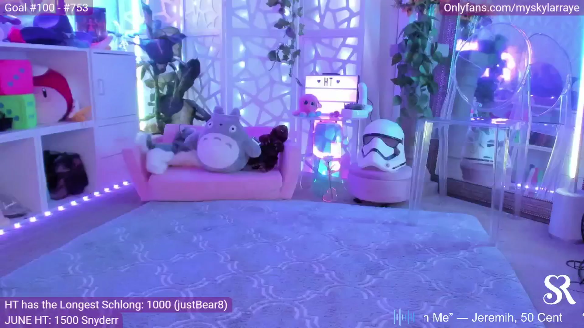 Gallery image thumbnail from MySkylarRaye's myfreecams stream on, 06/09/2024, 06:39 image 1 of 20