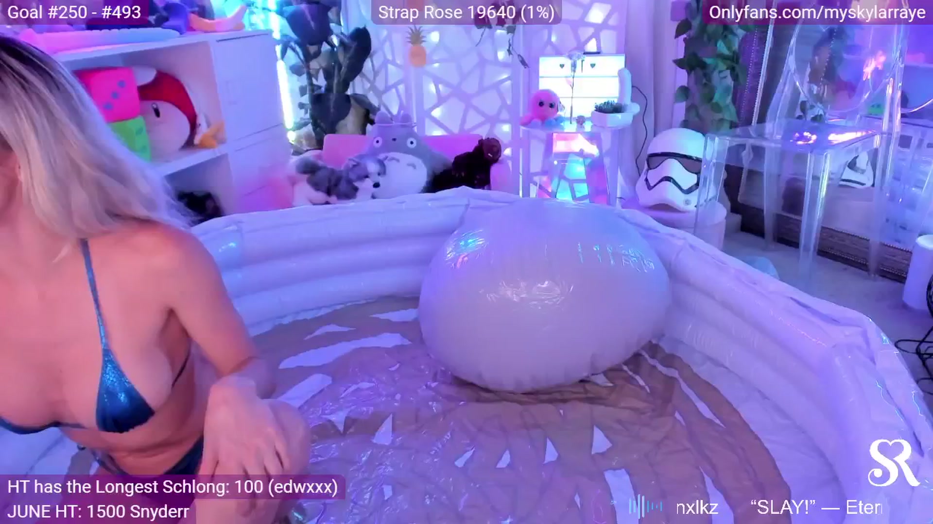 Gallery image thumbnail from MySkylarRaye's myfreecams stream on, 06/16/2024, 04:21 image 17 of 20