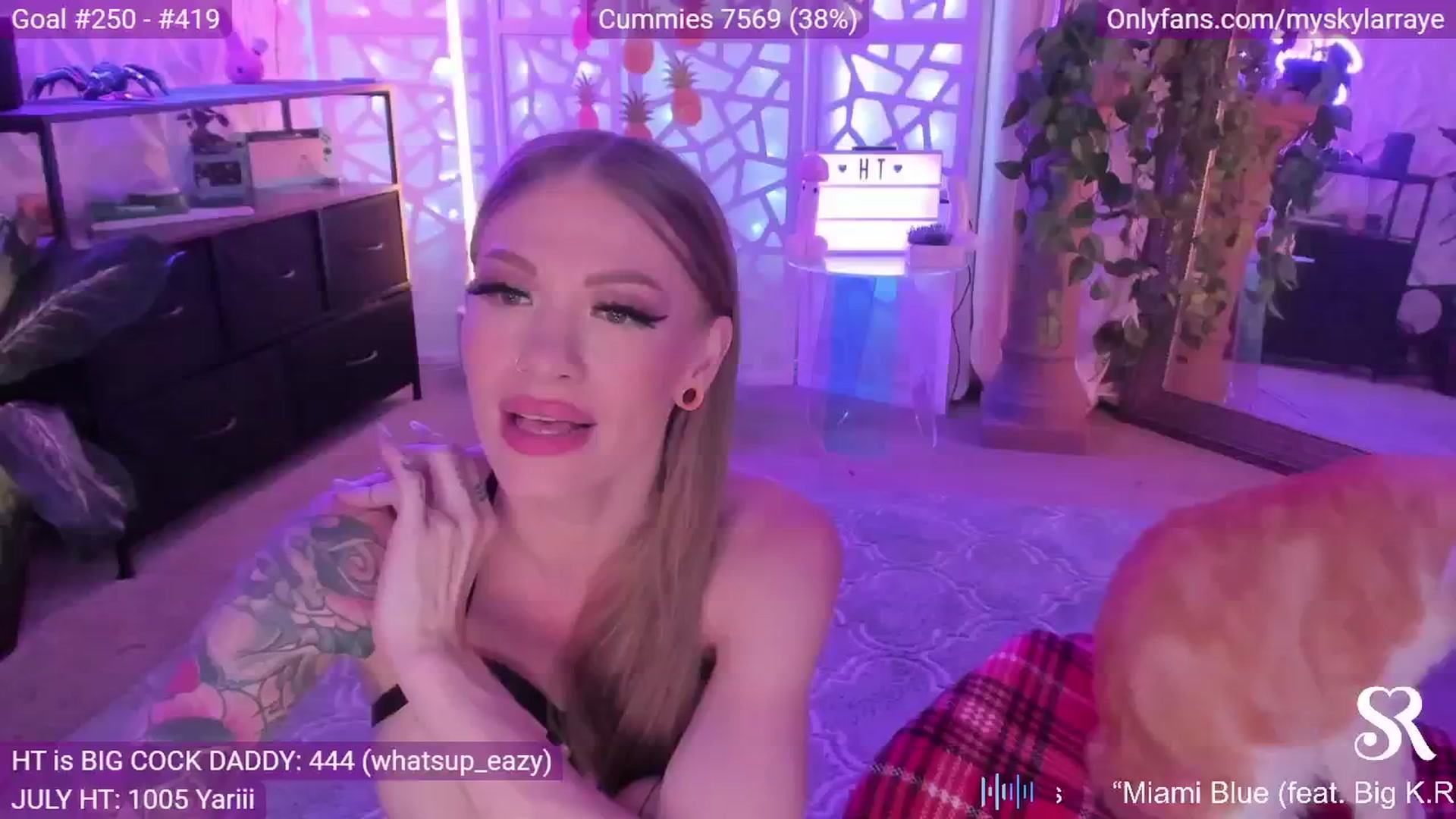 Gallery image thumbnail from MySkylarRaye's myfreecams stream on, 07/05/2024, 05:33 image 1 of 20