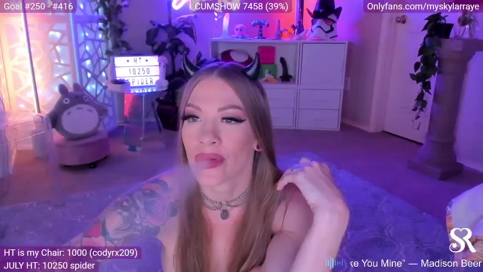Gallery image thumbnail from MySkylarRaye's myfreecams stream on, 07/26/2024, 03:26 image 3 of 20