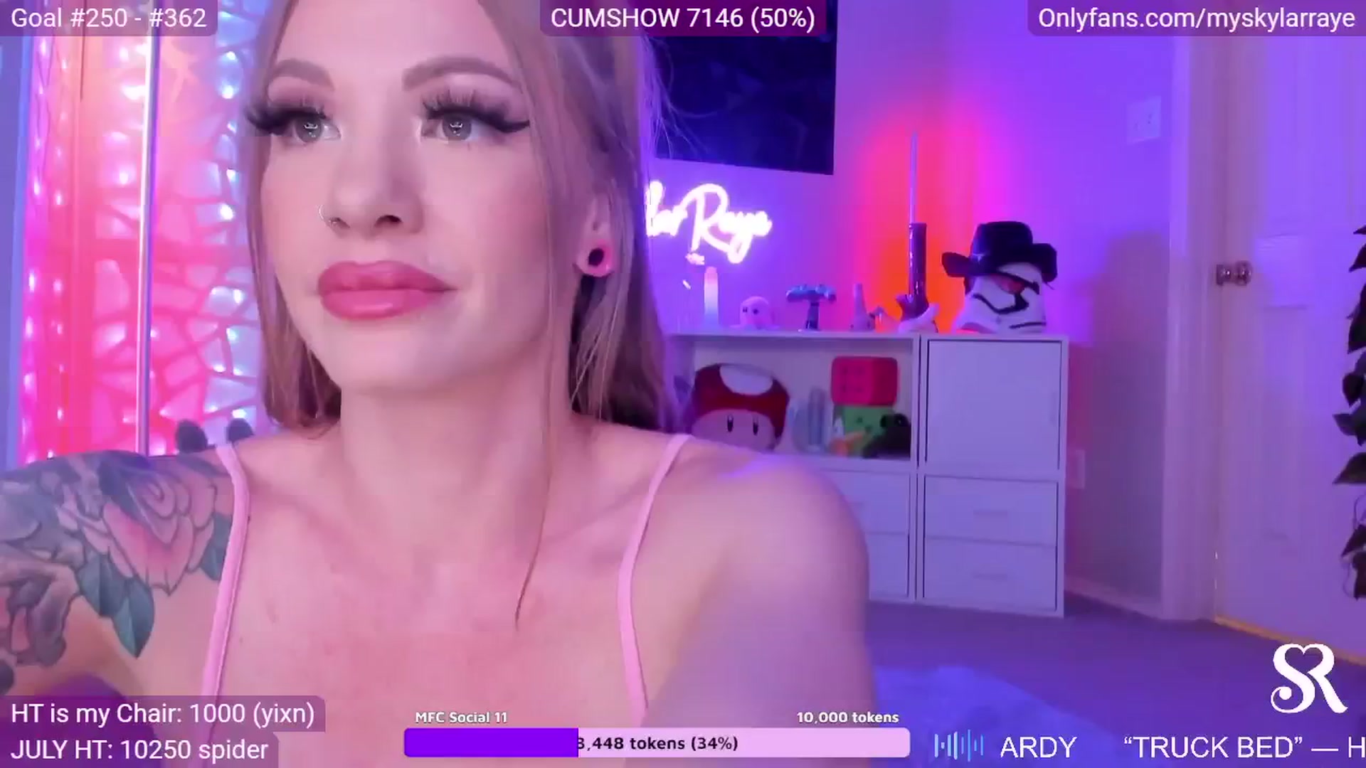 Gallery image thumbnail from MySkylarRaye's myfreecams stream on, 07/31/2024, 05:19 image 12 of 20