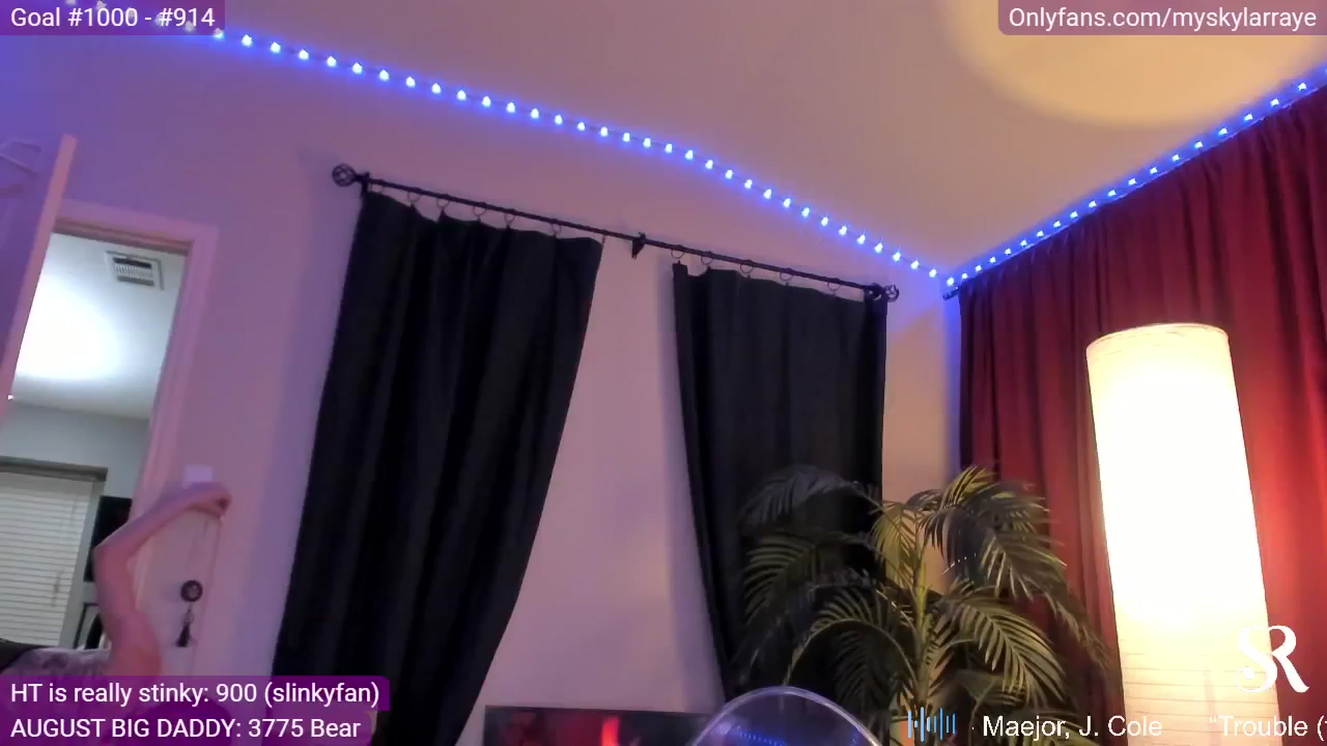 Gallery image thumbnail from MySkylarRaye's myfreecams stream on, 08/18/2024, 11:03 image 8 of 20