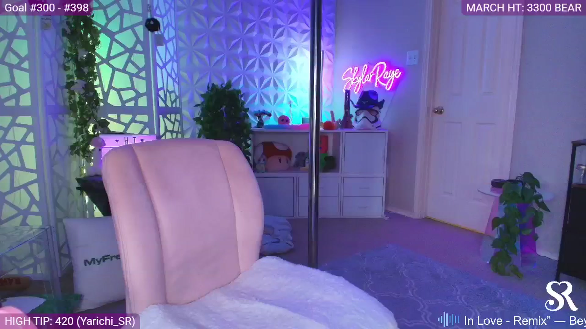 Gallery image thumbnail from MySkylarRaye's myfreecams stream on, 03/04/2025, 04:14 image 17 of 20