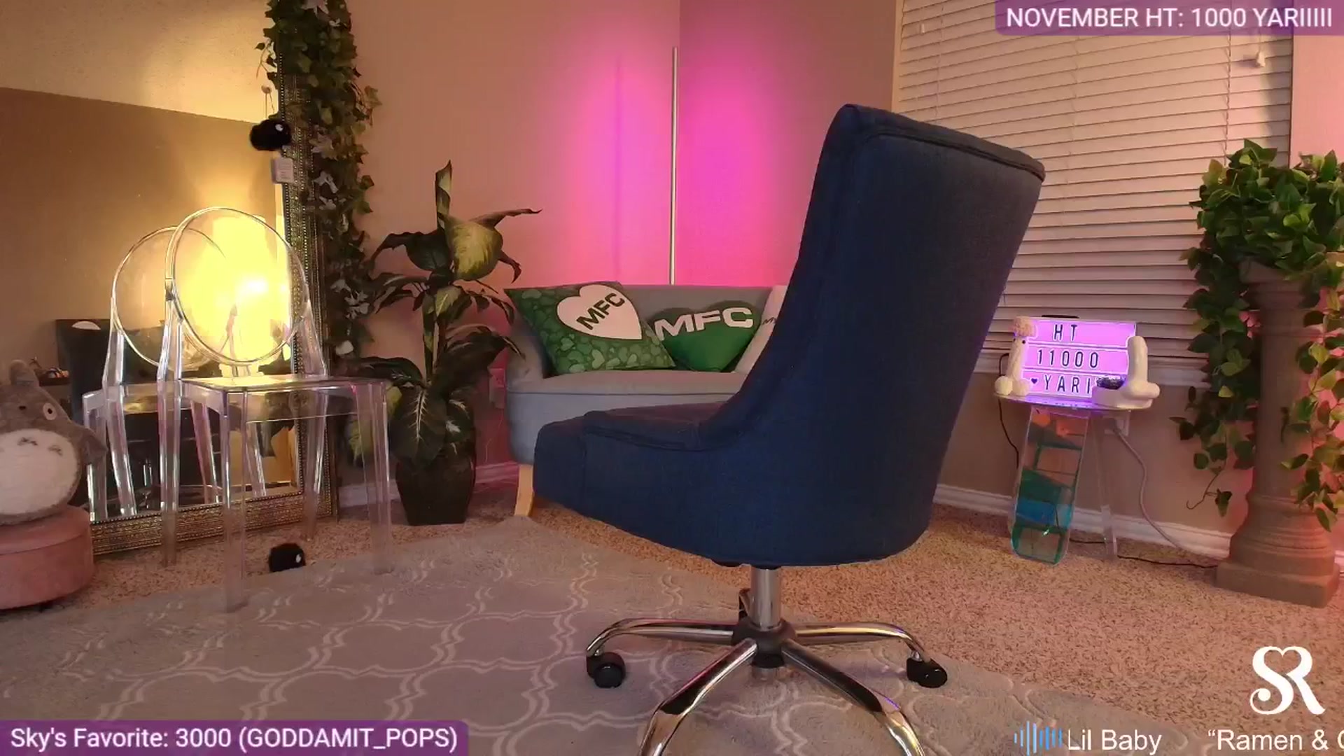 Gallery image thumbnail from MySkylarRaye's myfreecams stream on, 11/06/2025, 03:41 image 14 of 20