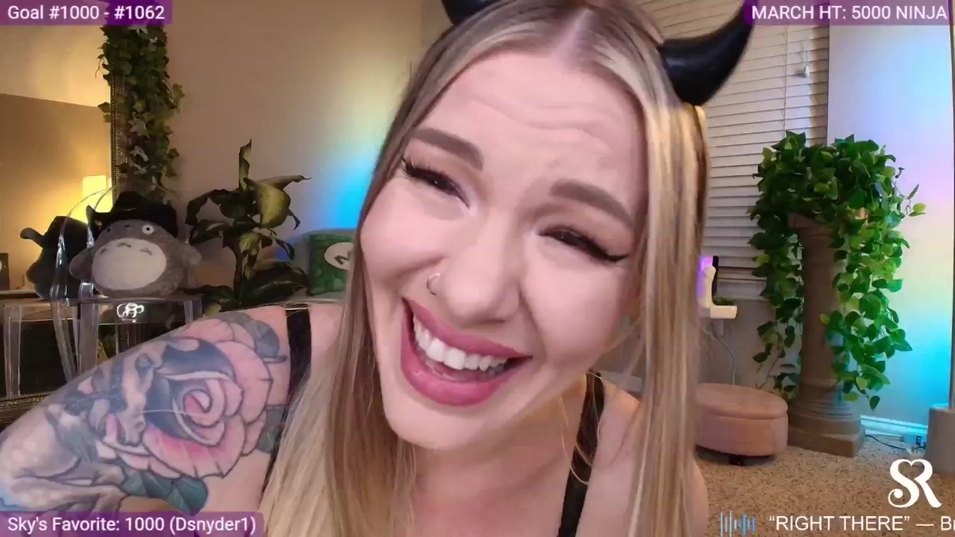 Gallery image thumbnail from MySkylarRaye's myfreecams stream on, 03/21/2026, 04:36 image 16 of 20
