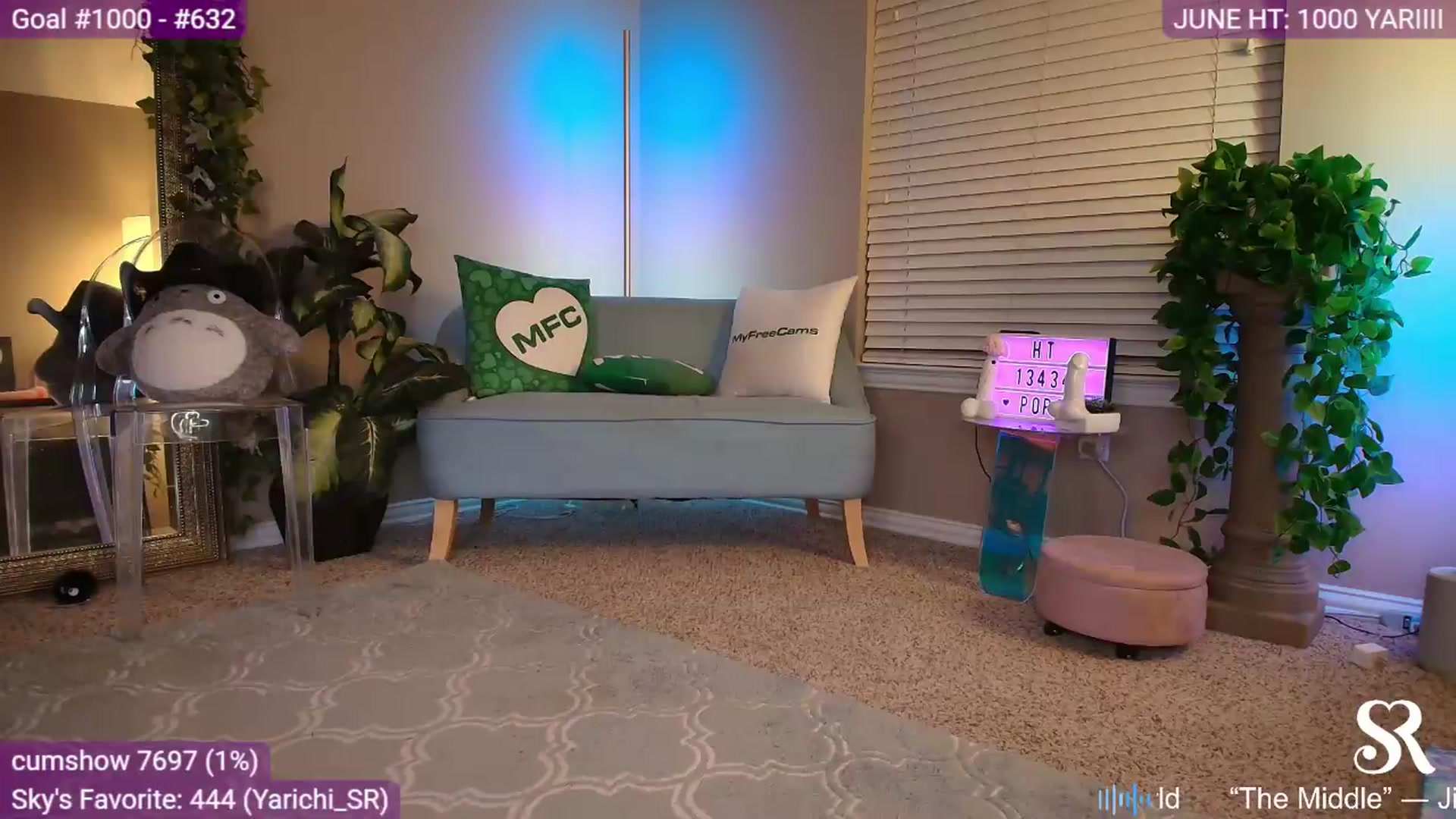 Gallery image thumbnail from MySkylarRaye's myfreecams stream on, 06/06/2026, 04:10 image 14 of 20