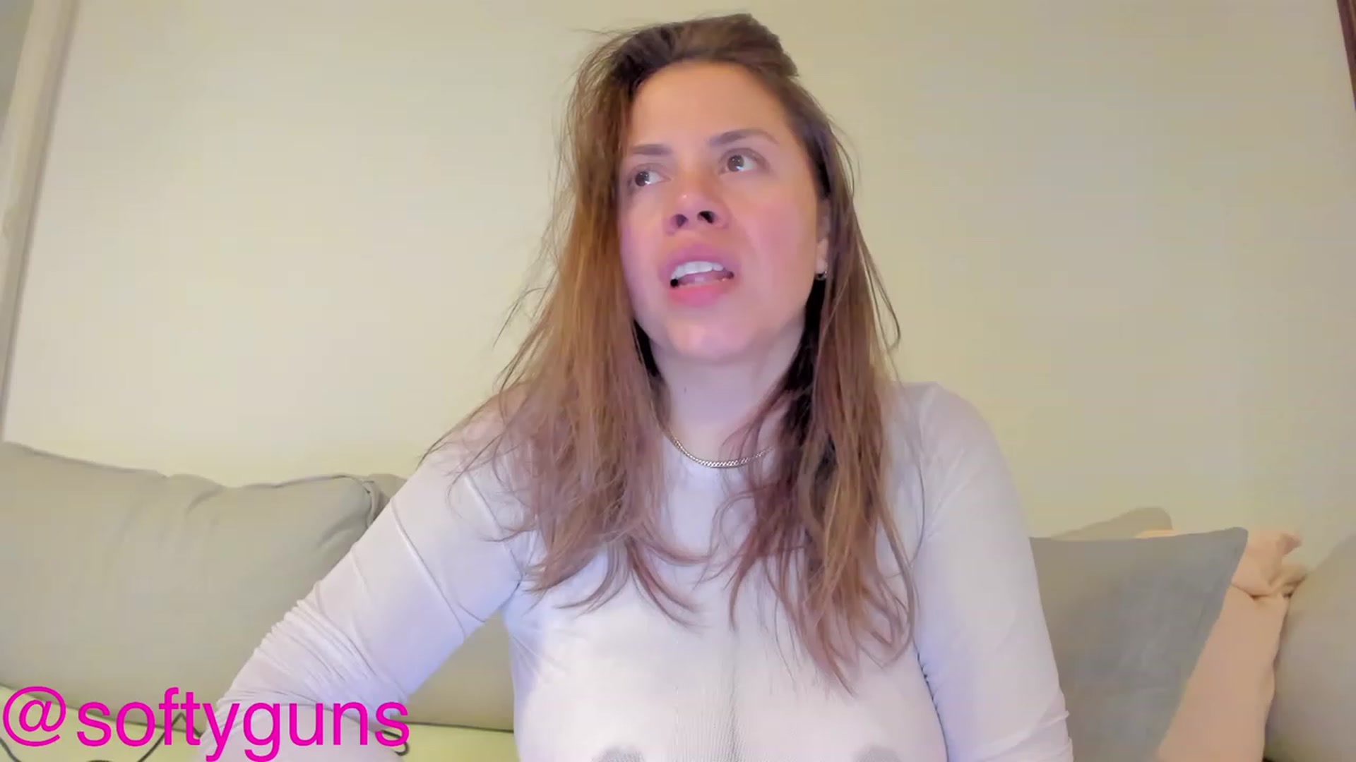 Gallery image thumbnail from MySoFtyGuNS's myfreecams stream on, 05/19/2023, 23:17 image 9 of 20