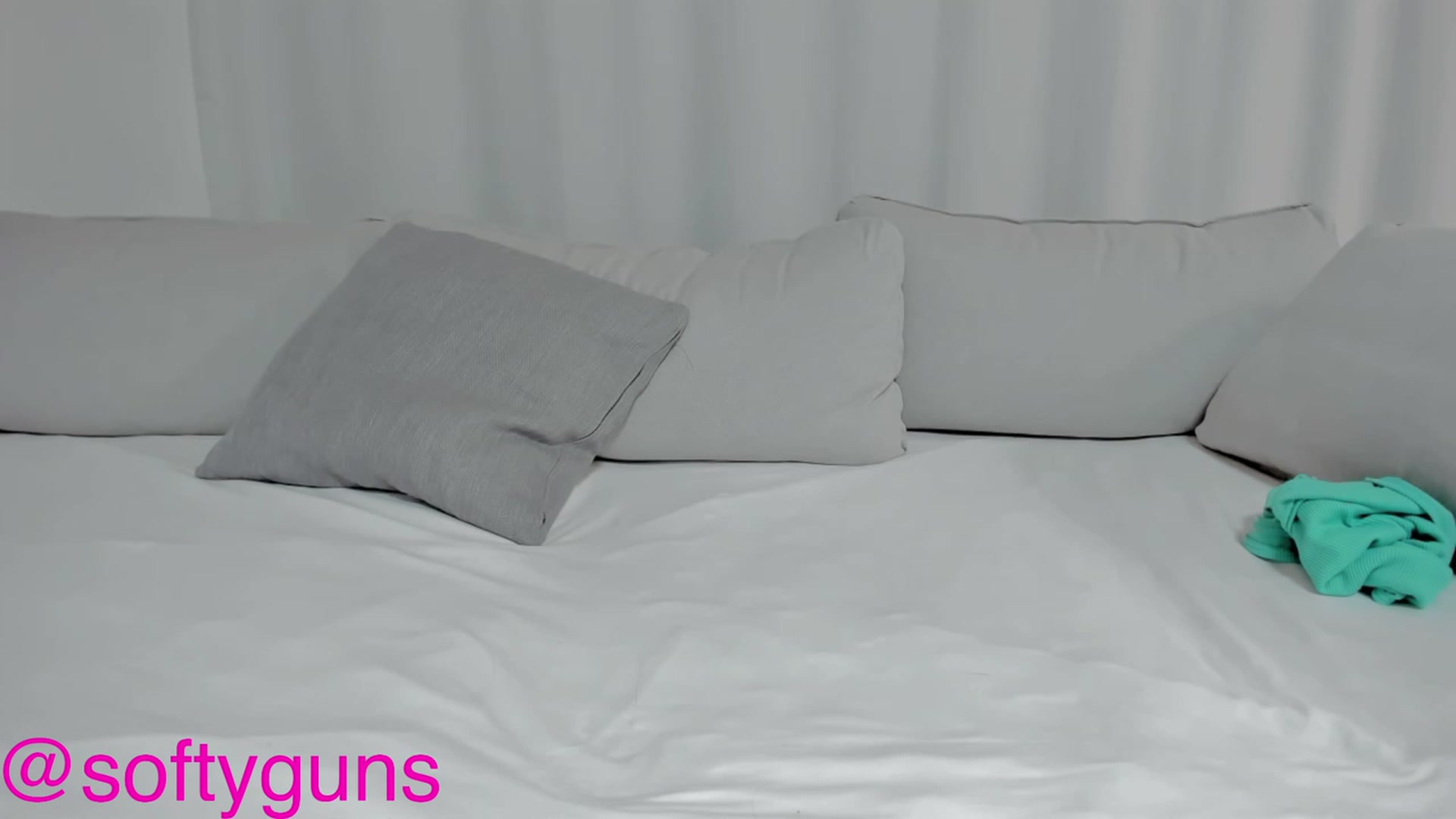 Gallery image thumbnail from MySoFtyGuNS's myfreecams stream on, 09/29/2023, 11:44 image 20 of 20