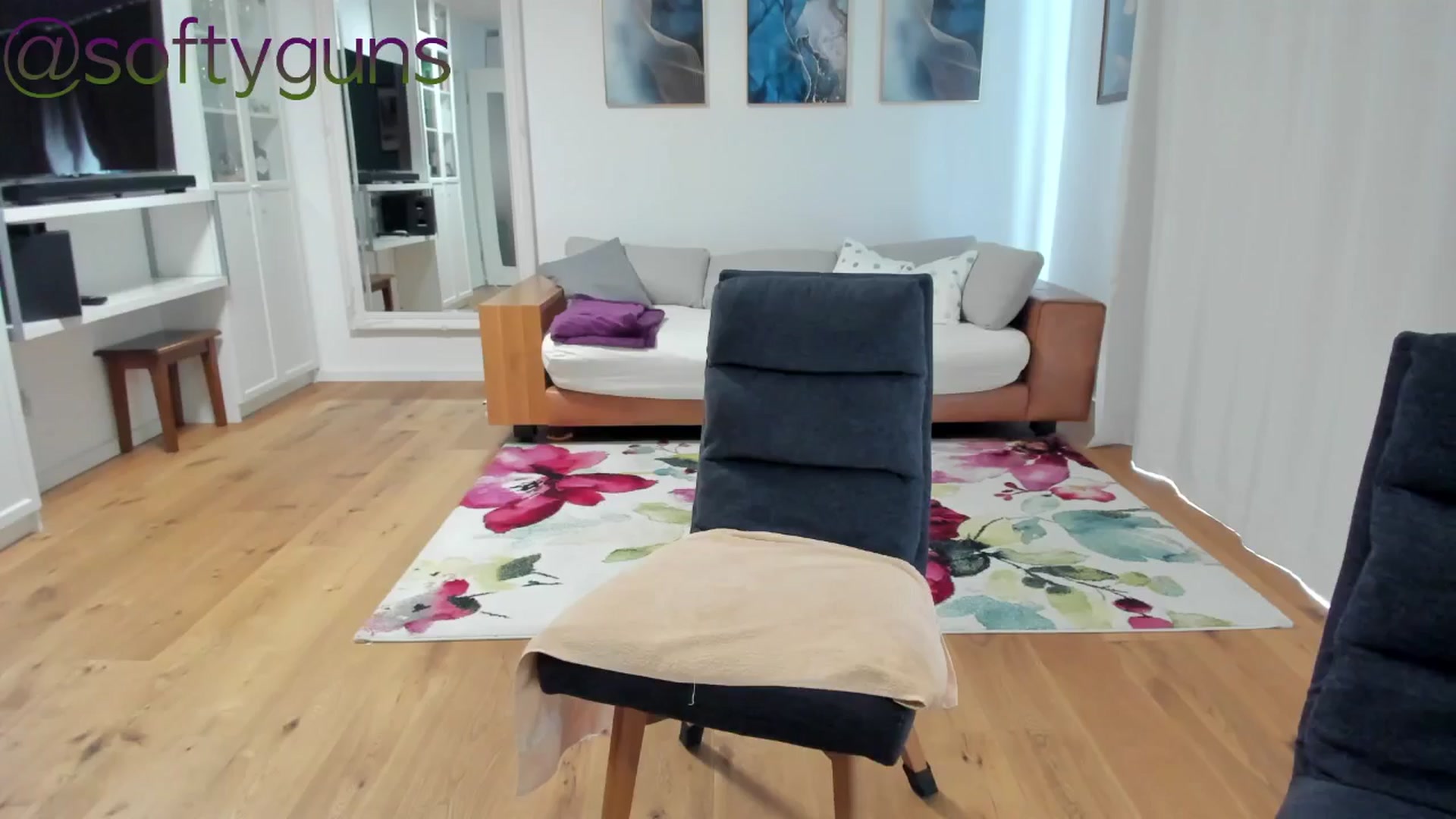 Gallery image thumbnail from MySoFtyGuNS's myfreecams stream on, 05/19/2024, 16:34 image 5 of 20