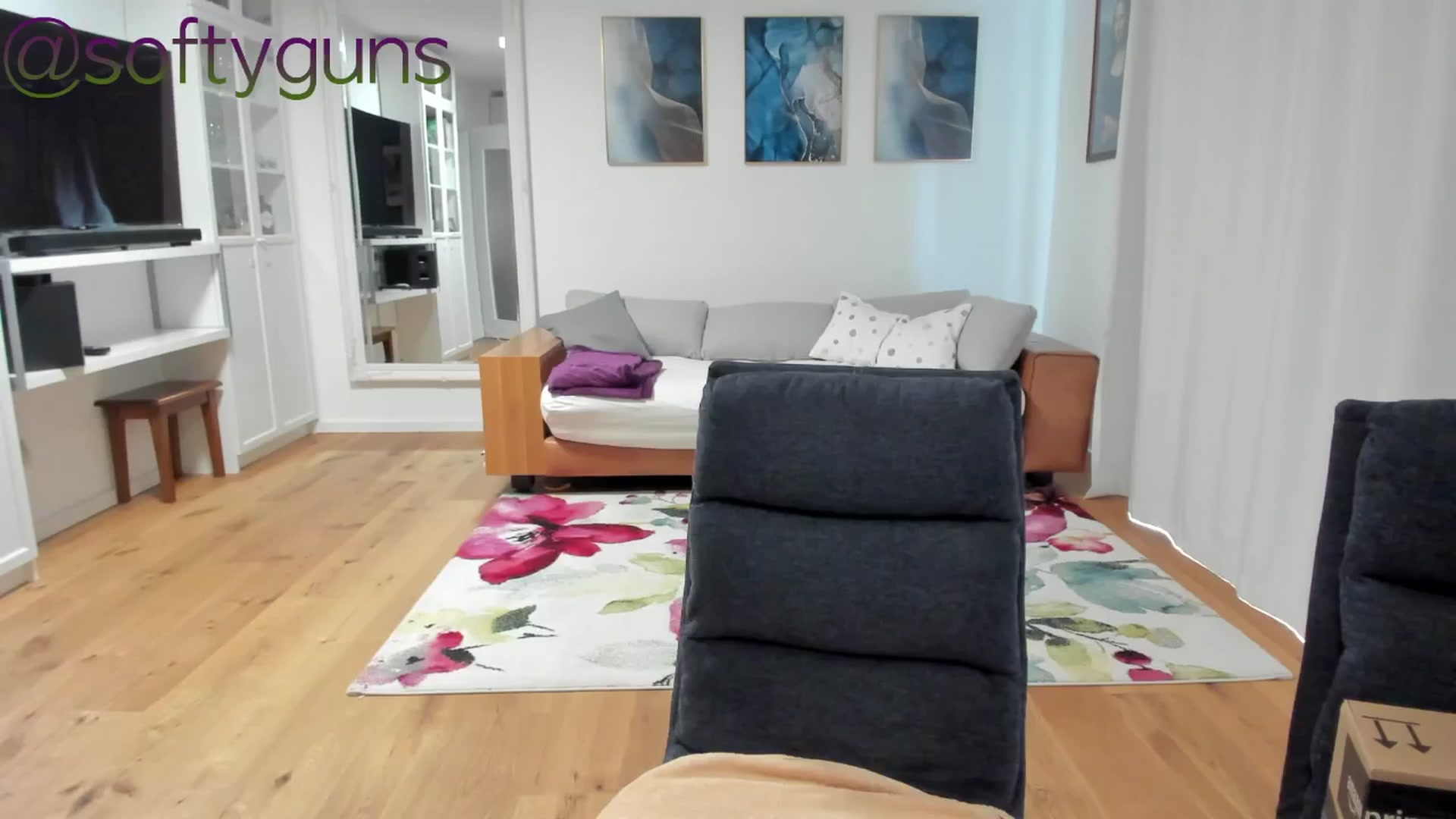 Gallery image thumbnail from MySoFtyGuNS's myfreecams stream on, 05/19/2024, 16:34 image 2 of 20