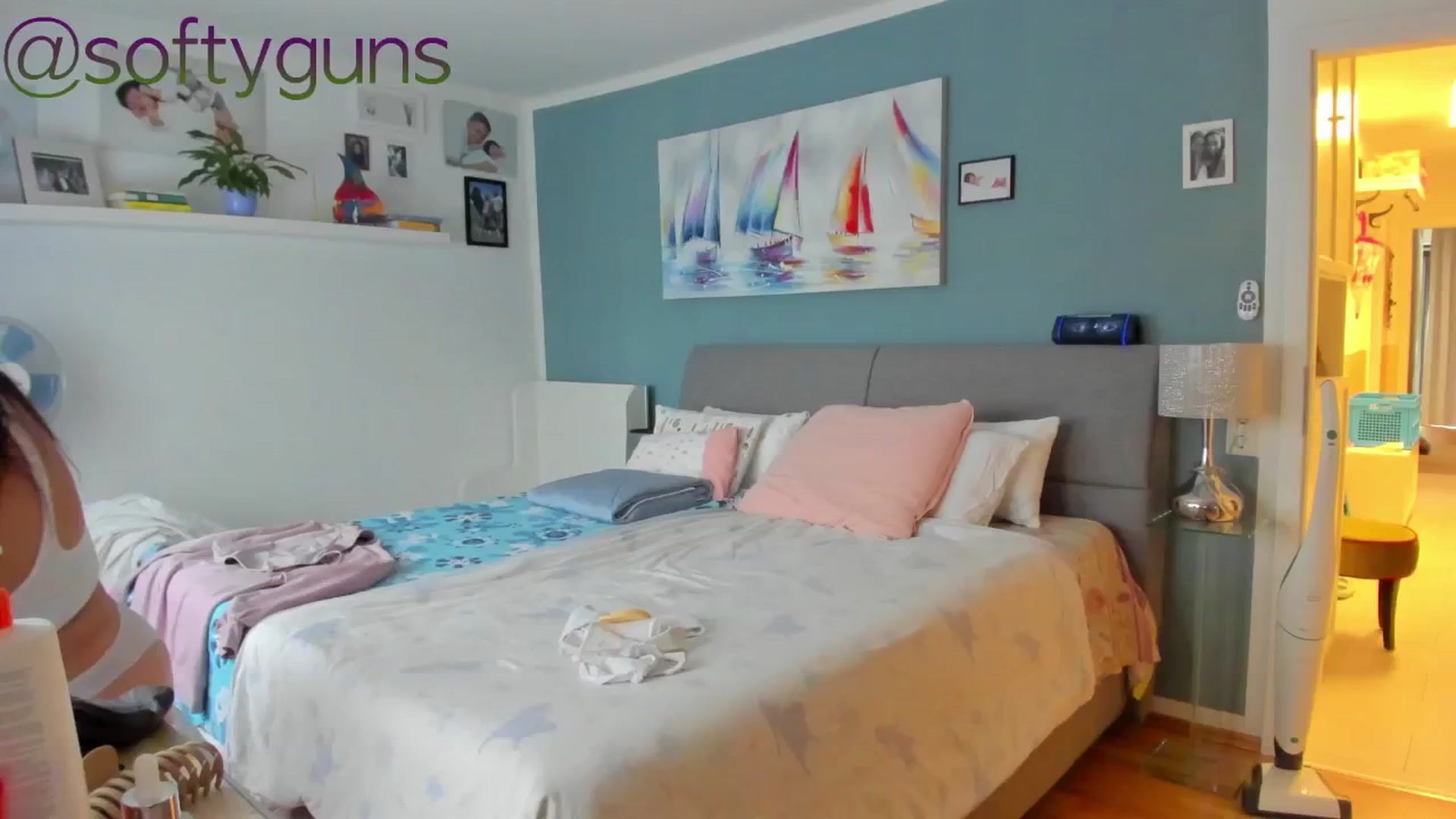 Gallery image thumbnail from MySoFtyGuNS's myfreecams stream on, 09/30/2024, 10:51 image 5 of 20