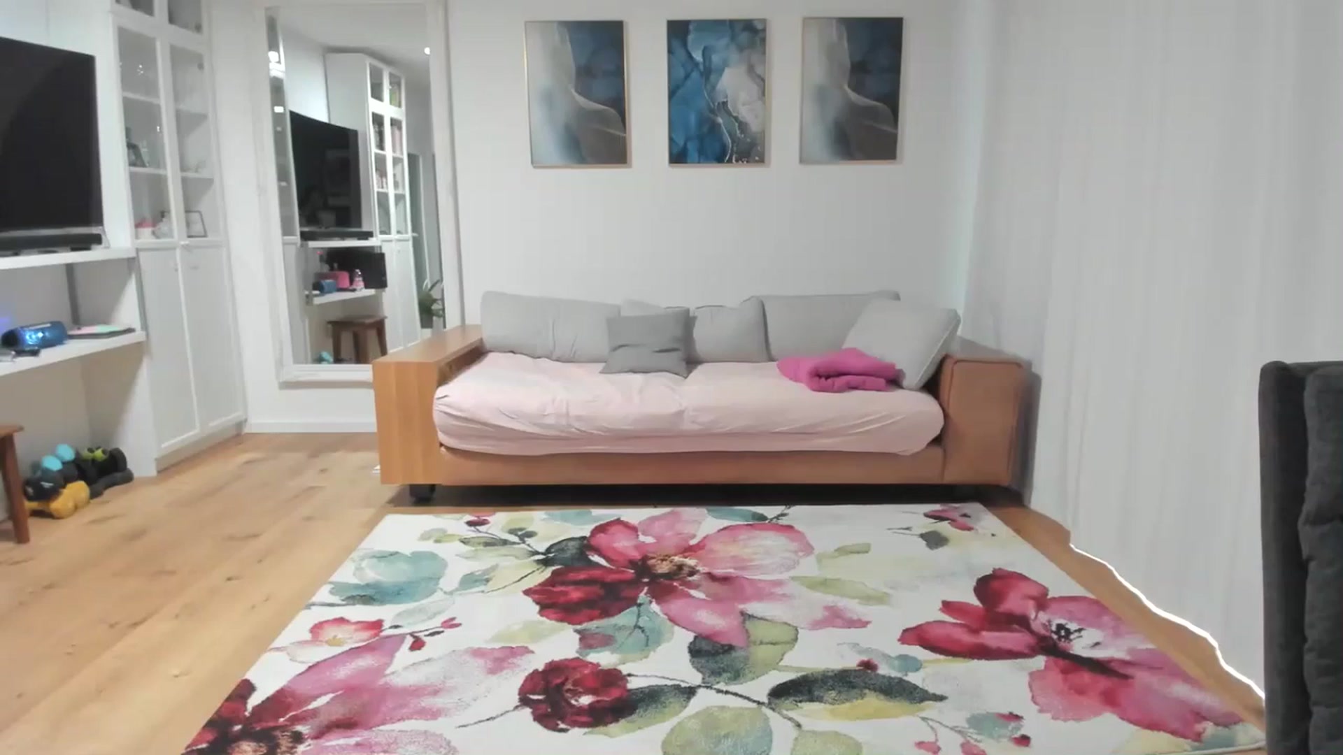 Gallery image thumbnail from MySoFtyGuNS's myfreecams stream on, 03/01/2025, 15:58 image 10 of 20