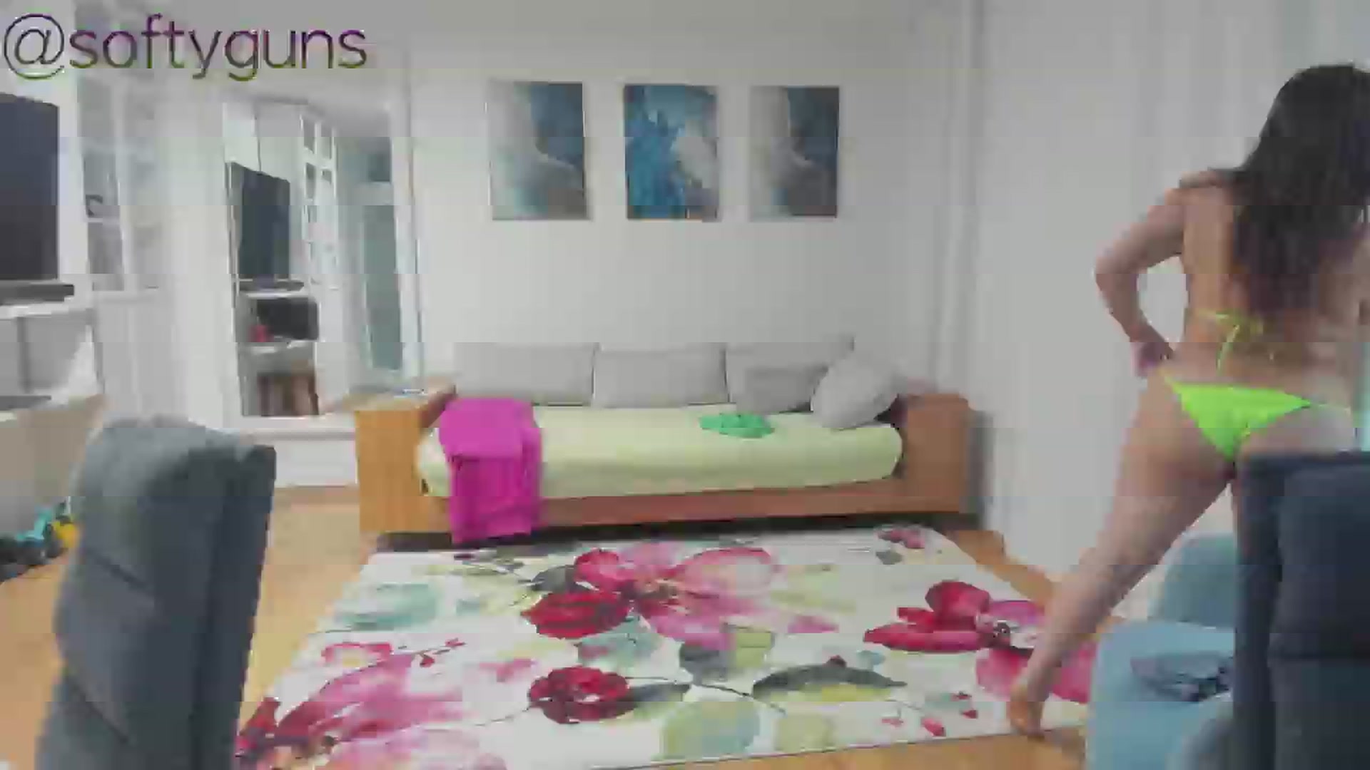 Gallery image thumbnail from MySoFtyGuNS's myfreecams stream on, 05/31/2025, 14:18 image 15 of 20