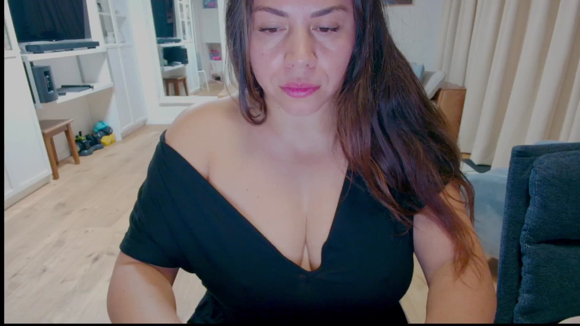 Gallery image thumbnail from MySoFtyGuNS's myfreecams stream on, 09/17/2025, 04:12 image 7 of 20