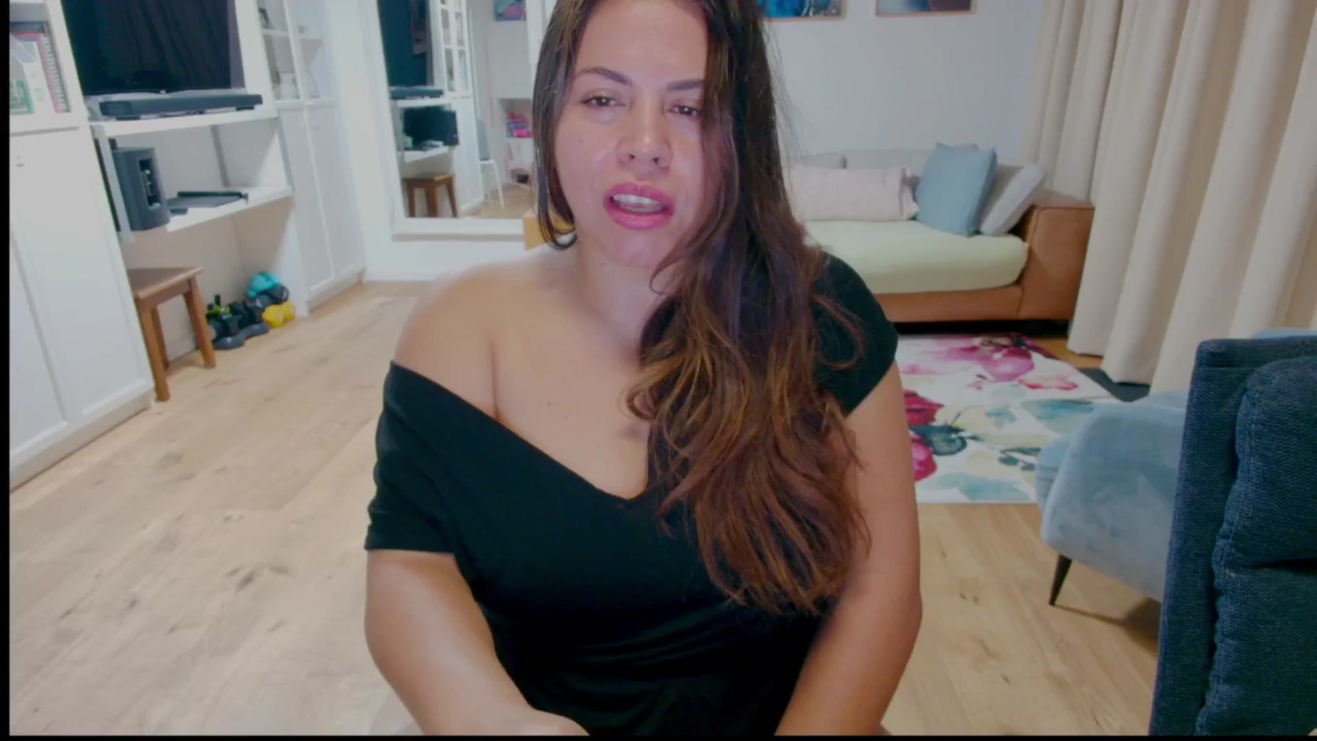 Gallery image thumbnail from MySoFtyGuNS's myfreecams stream on, 09/17/2025, 04:12 image 6 of 20
