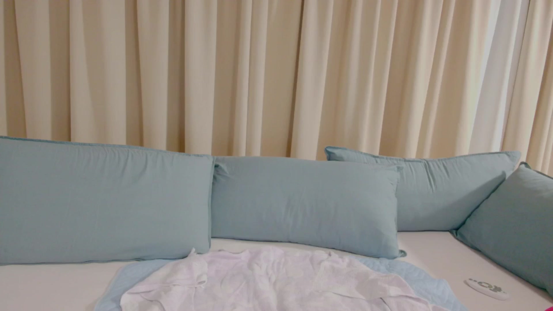 Gallery image thumbnail from MySoFtyGuNS's myfreecams stream on, 10/28/2025, 04:46 image 5 of 20