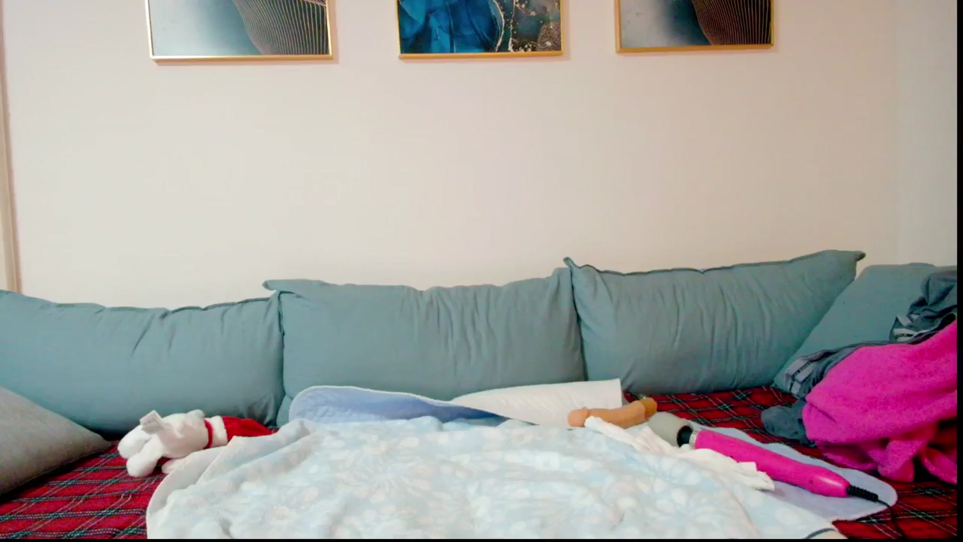 Gallery image thumbnail from MySoFtyGuNS's myfreecams stream on, 12/24/2025, 05:50 image 11 of 20