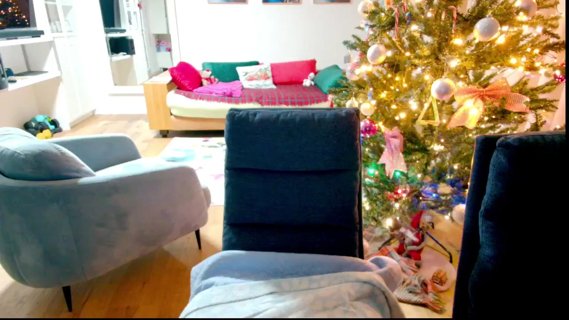 Gallery image thumbnail from MySoFtyGuNS's myfreecams stream on, 12/27/2025, 16:01 image 12 of 20