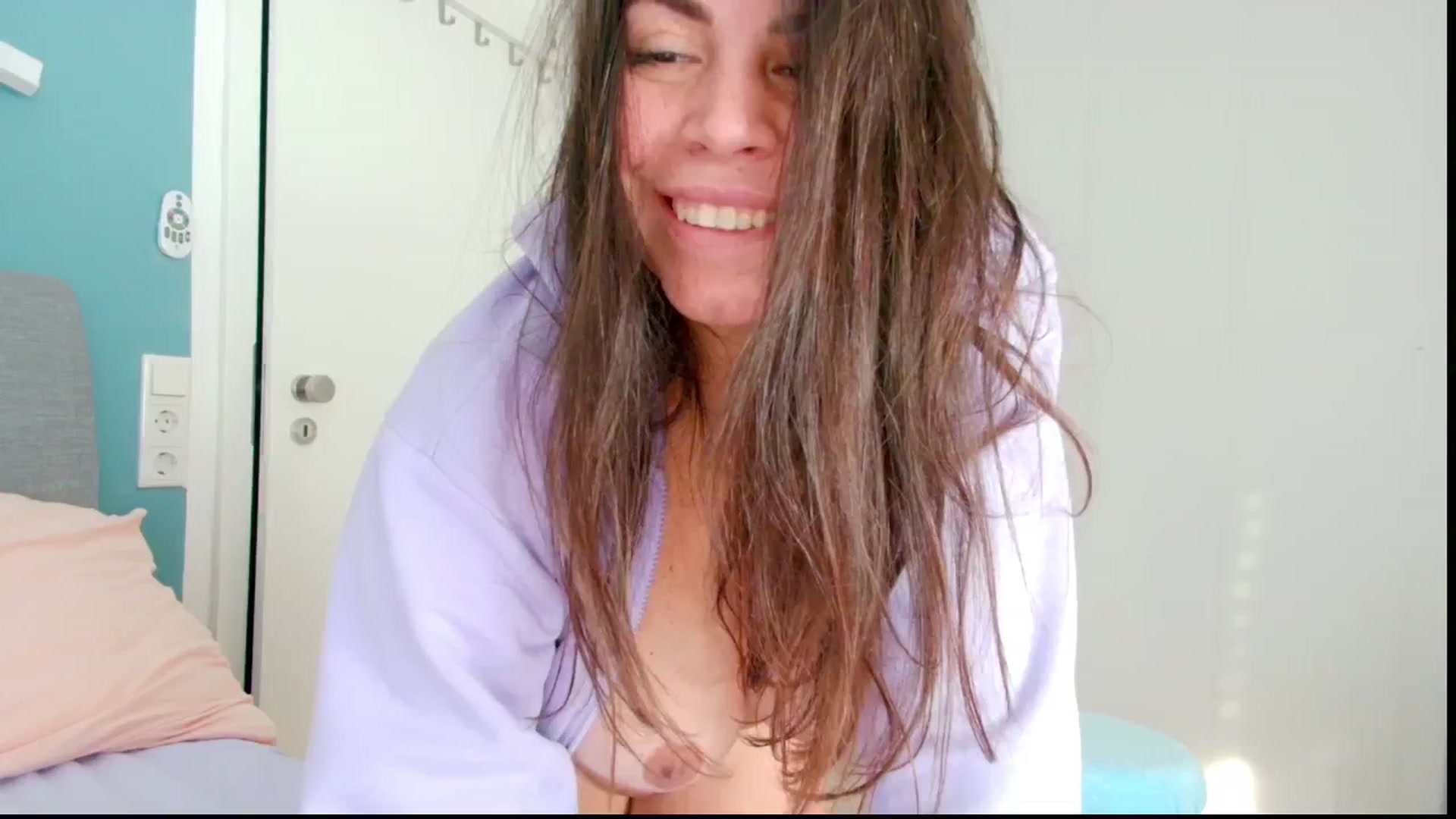 Gallery image thumbnail from MySoFtyGuNS's myfreecams stream on, 01/22/2026, 10:34 image 14 of 20