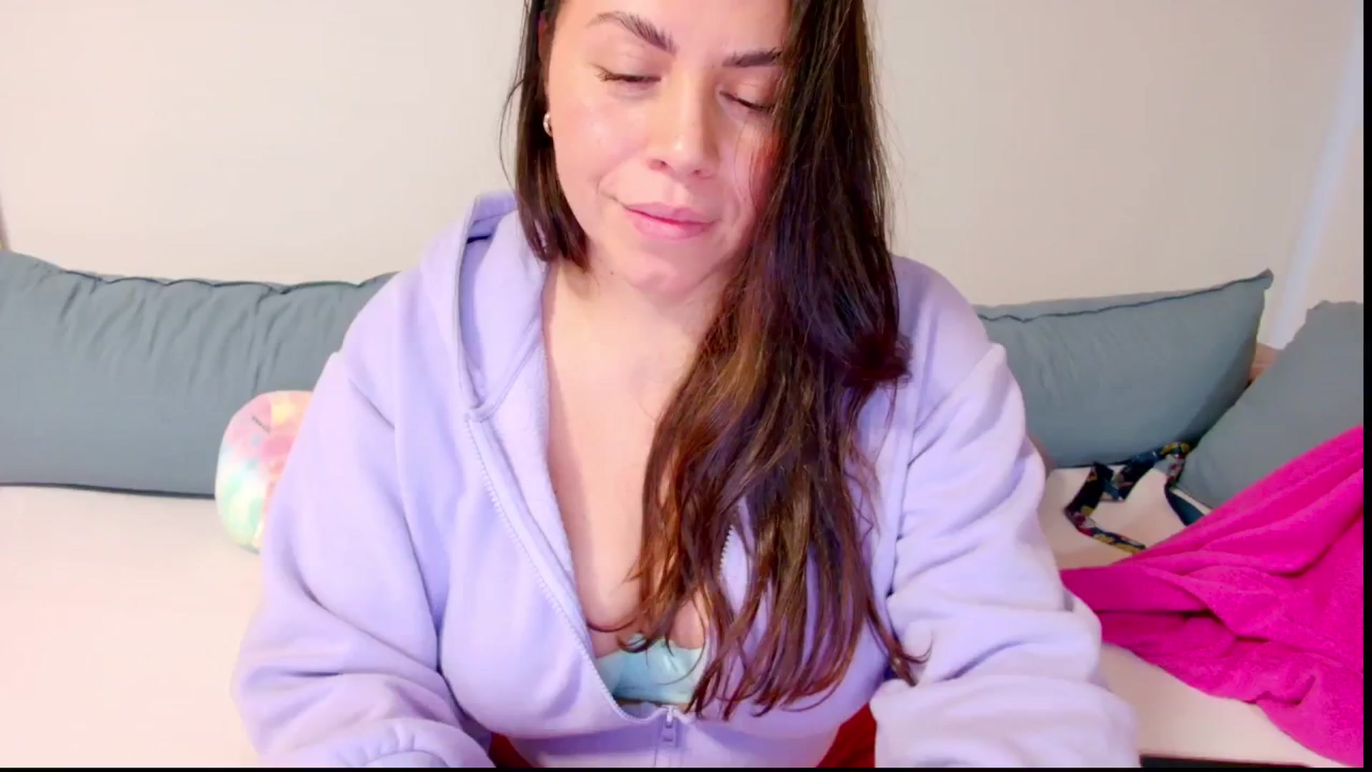 Gallery image thumbnail from MySoFtyGuNS's myfreecams stream on, 03/03/2026, 09:58 image 13 of 20