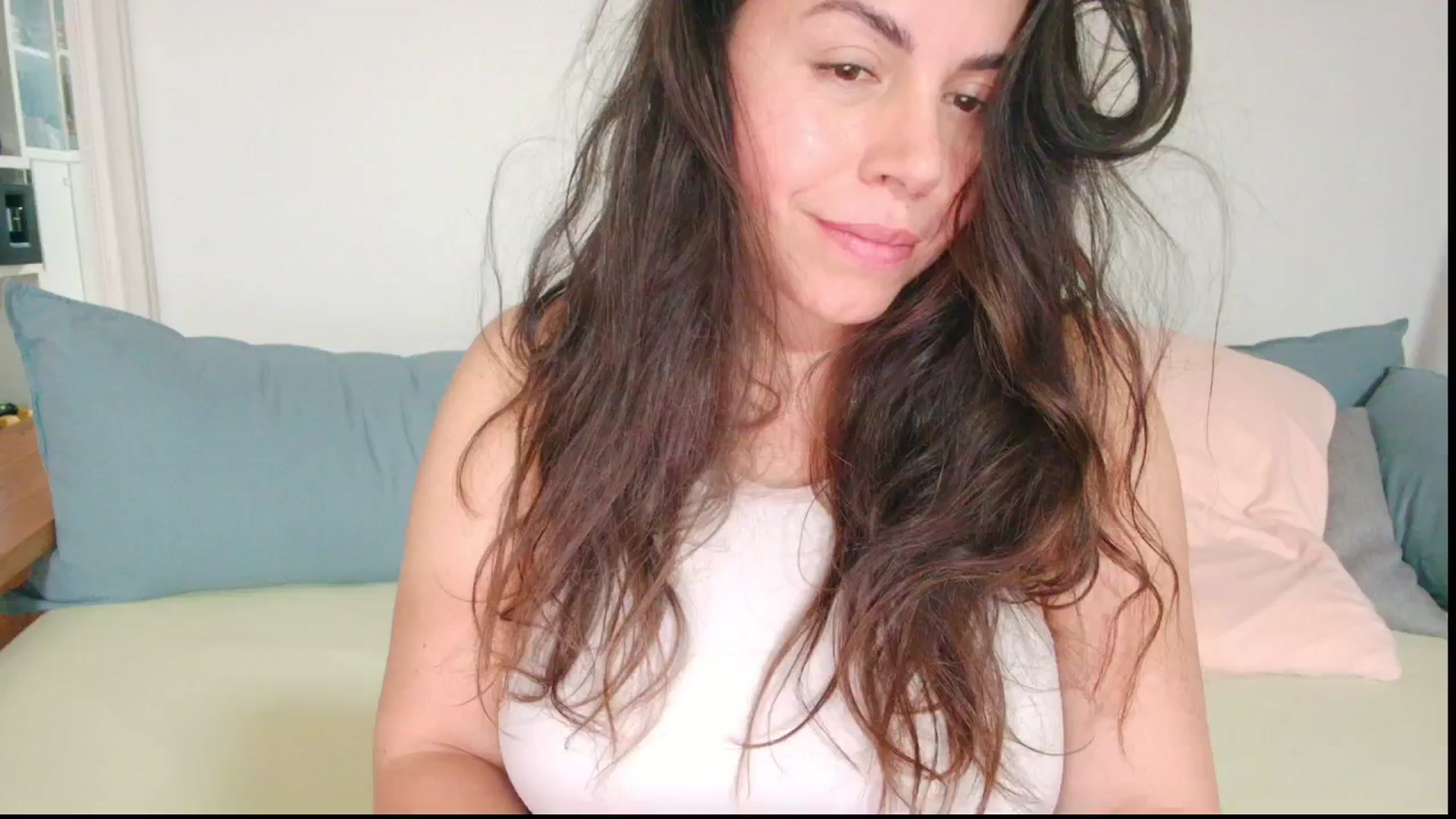 Gallery image thumbnail from MySoFtyGuNS's myfreecams stream on, 03/11/2026, 08:27 image 16 of 20