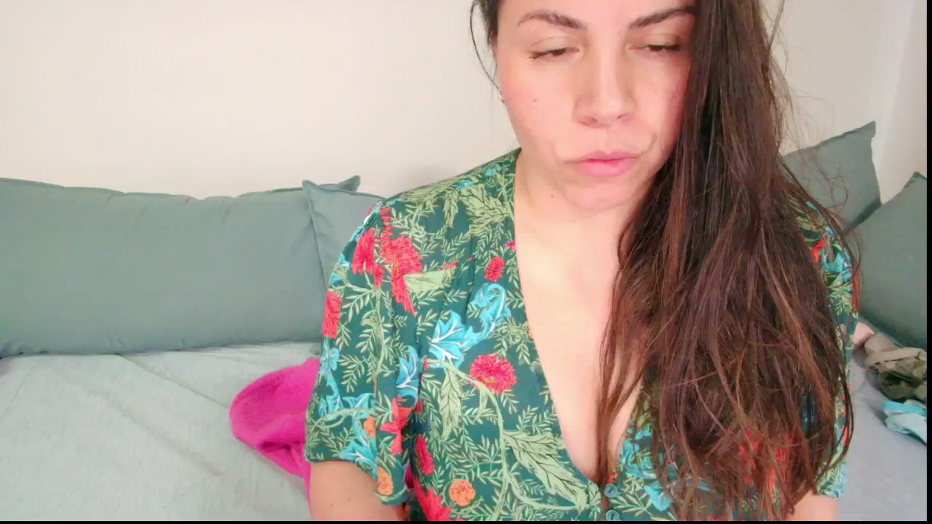Gallery image thumbnail from MySoFtyGuNS's myfreecams stream on, 04/14/2026, 10:10 image 6 of 20