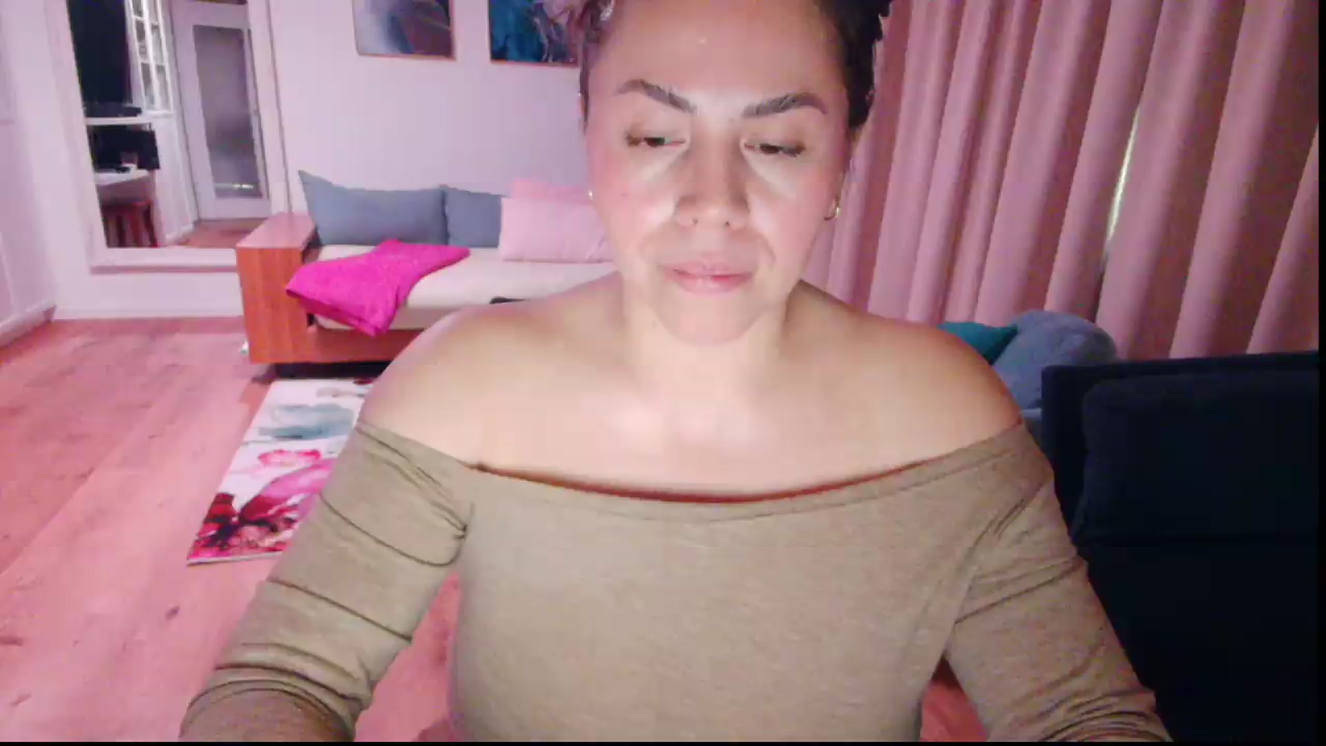 Gallery image thumbnail from MySoFtyGuNS's myfreecams stream on, 05/16/2026, 07:24 image 19 of 20