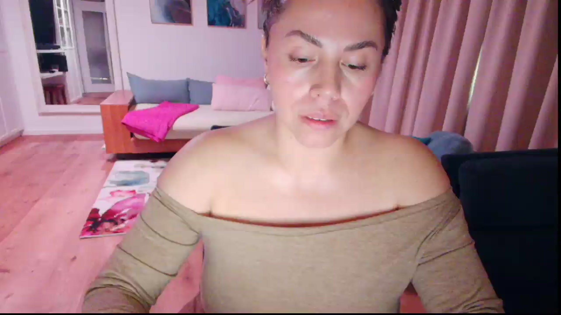 Gallery image thumbnail from MySoFtyGuNS's myfreecams stream on, 05/16/2026, 07:24 image 14 of 20
