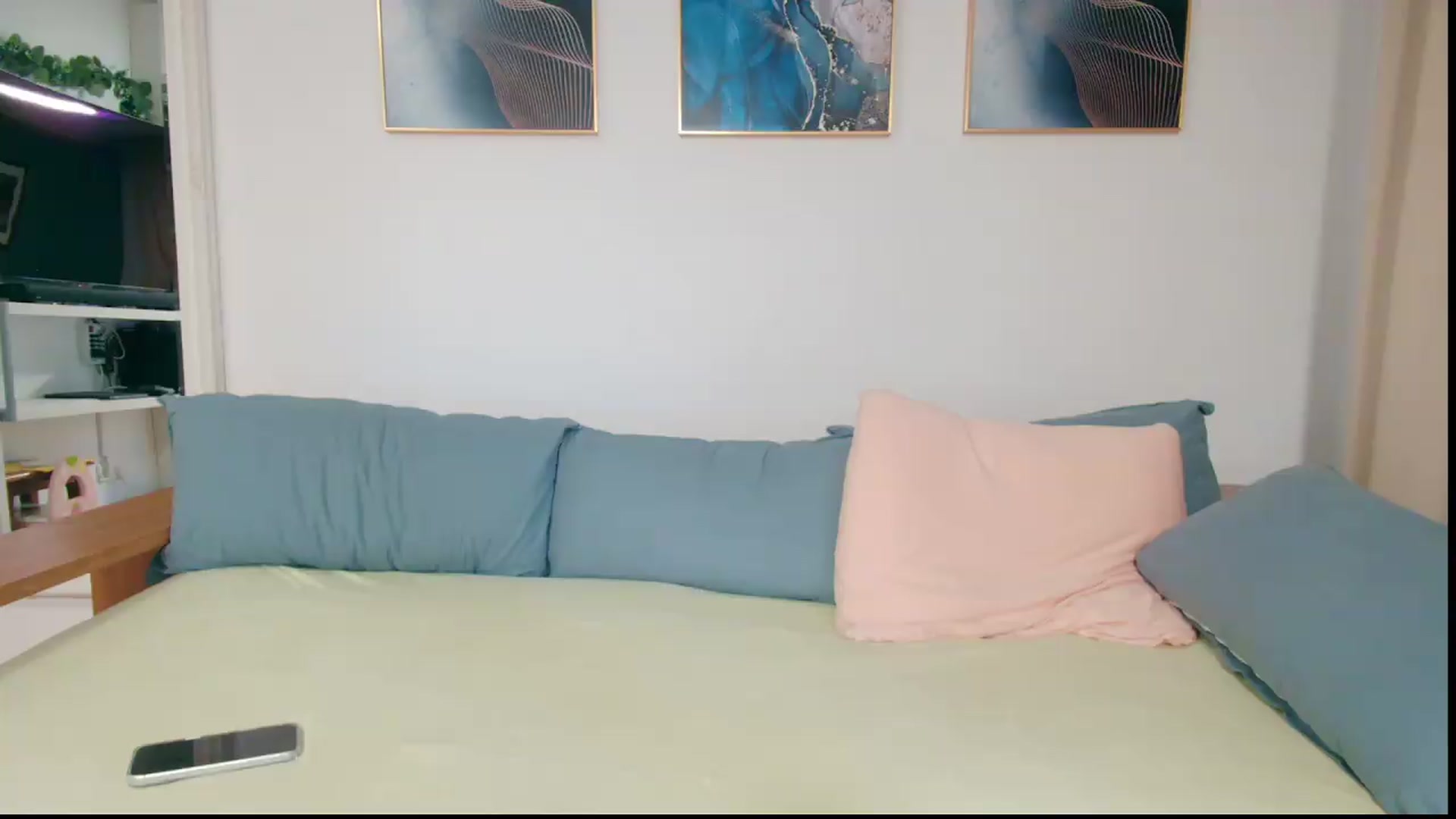 Gallery image thumbnail from MySoFtyGuNS's myfreecams stream on, 06/22/2026, 03:58 image 5 of 20