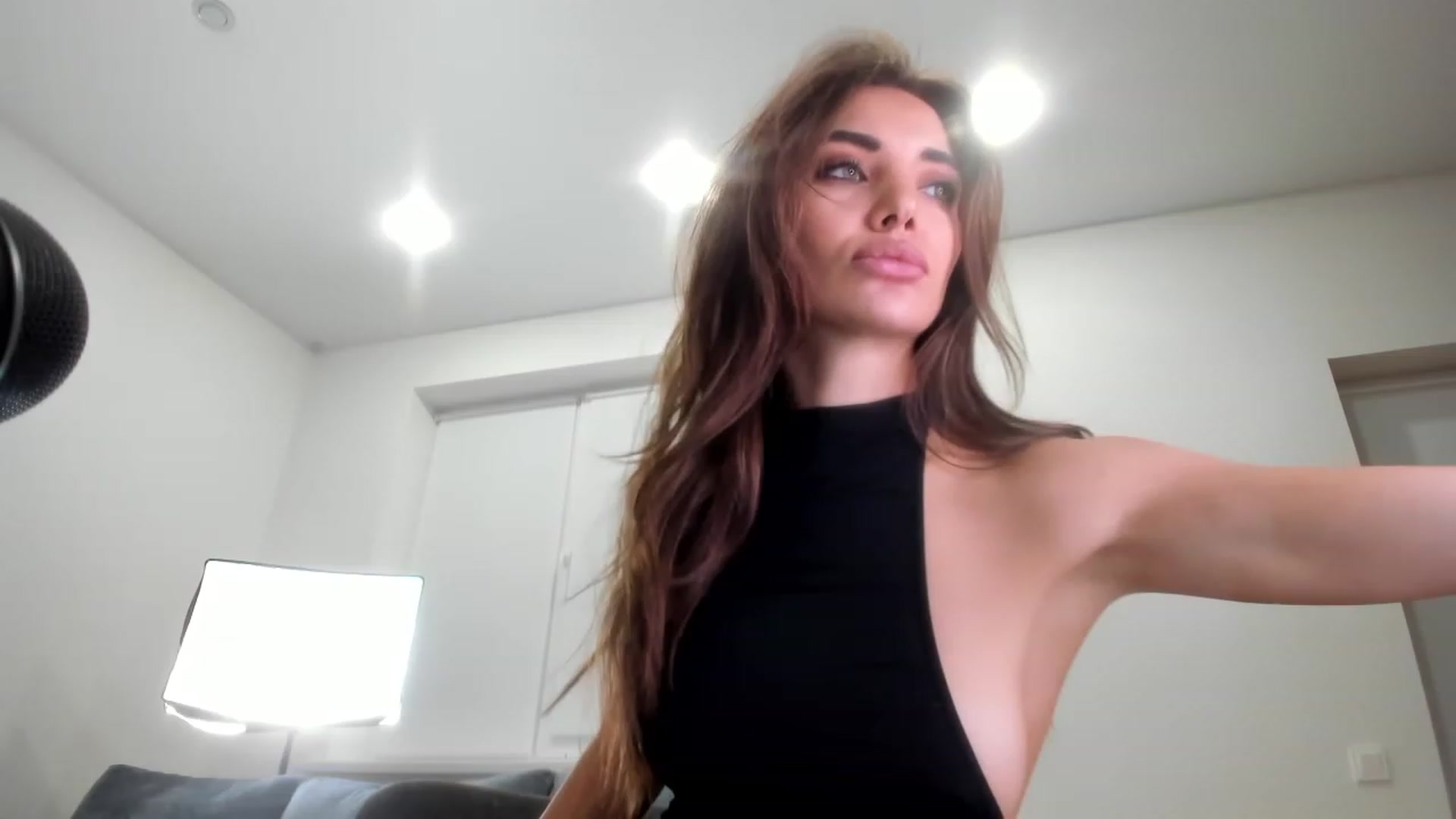 Gallery image thumbnail from MySweetHobby's myfreecams stream on, 11/14/2022, 16:02 image 6 of 20
