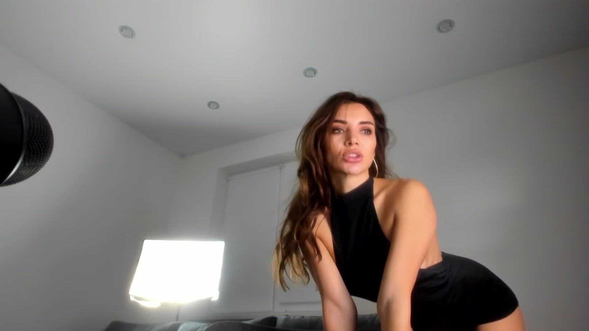 Gallery image thumbnail from MySweetHobby's myfreecams stream on, 11/14/2022, 16:02 image 7 of 20