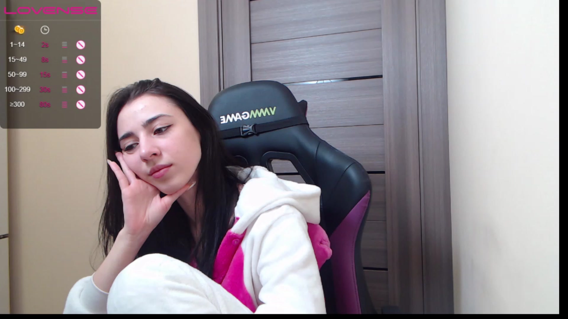 Gallery image thumbnail from My_Blackberry's myfreecams stream on, 12/18/2022, 16:01 image 13 of 20