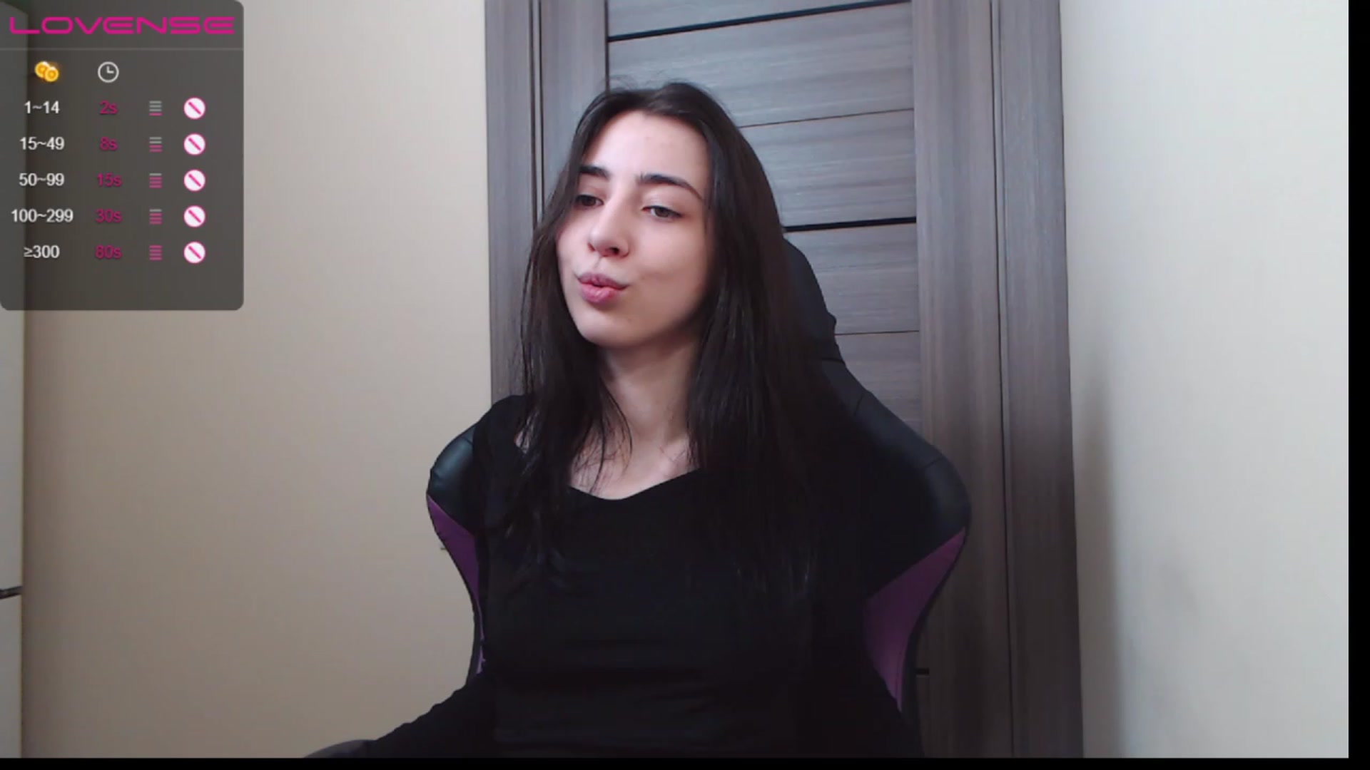 Gallery image thumbnail from My_Blackberry's myfreecams stream on, 12/23/2022, 15:39 image 11 of 20