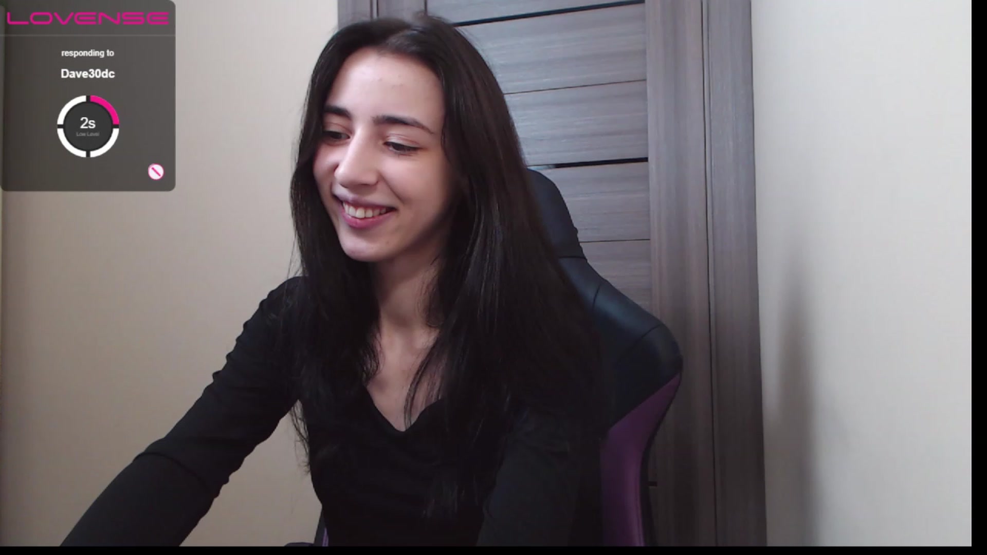 Gallery image thumbnail from My_Blackberry's myfreecams stream on, 12/23/2022, 15:59 image 4 of 20