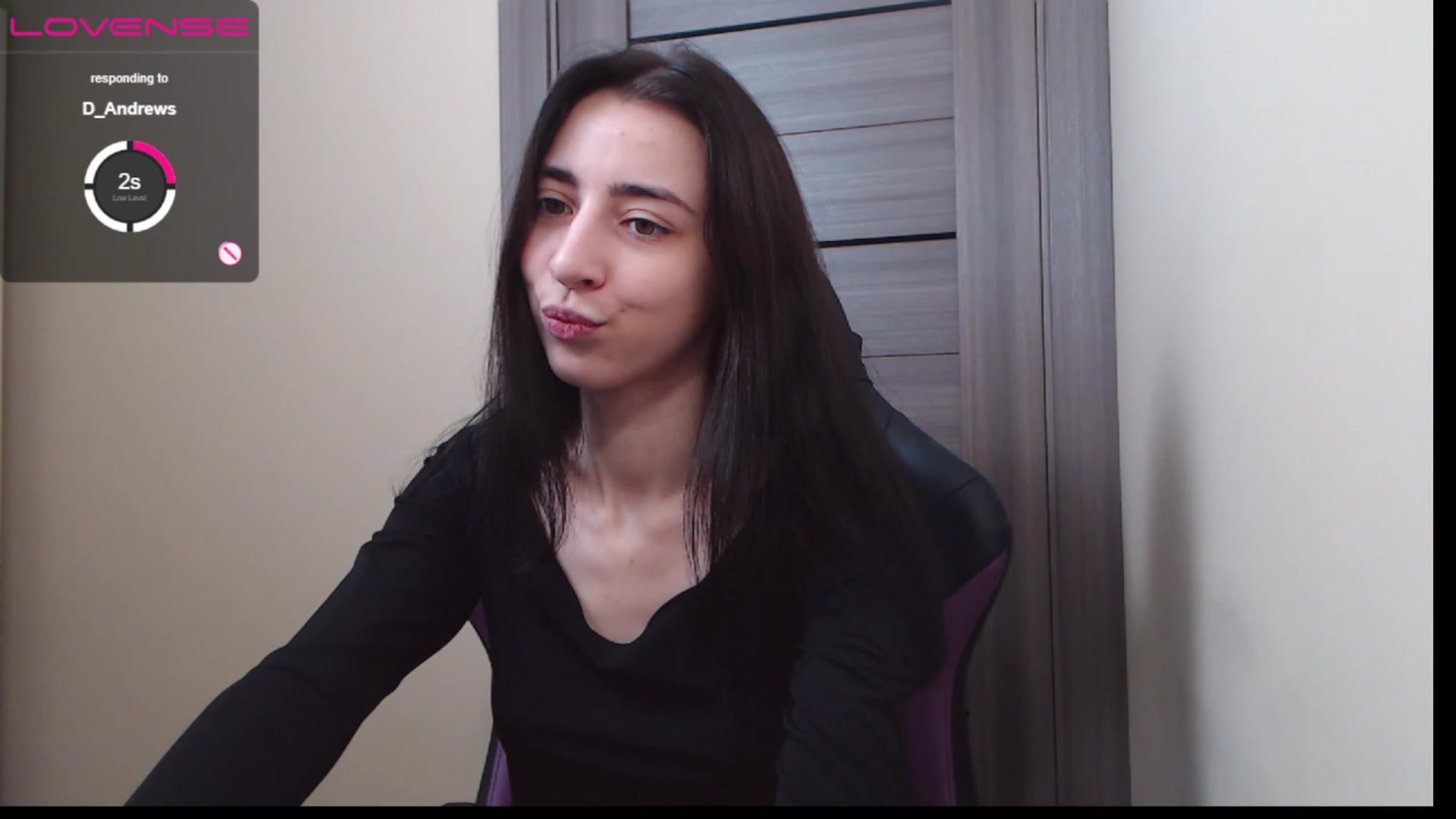 Gallery image thumbnail from My_Blackberry's myfreecams stream on, 12/23/2022, 15:59 image 12 of 20