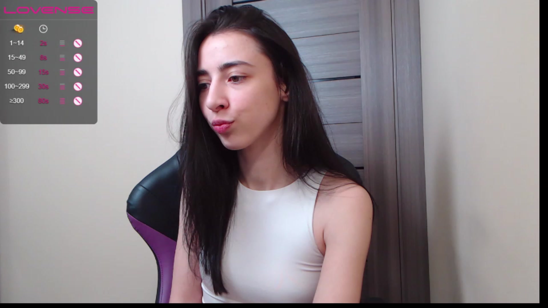 Gallery image thumbnail from My_Blackberry's myfreecams stream on, 12/26/2022, 20:16 image 1 of 20