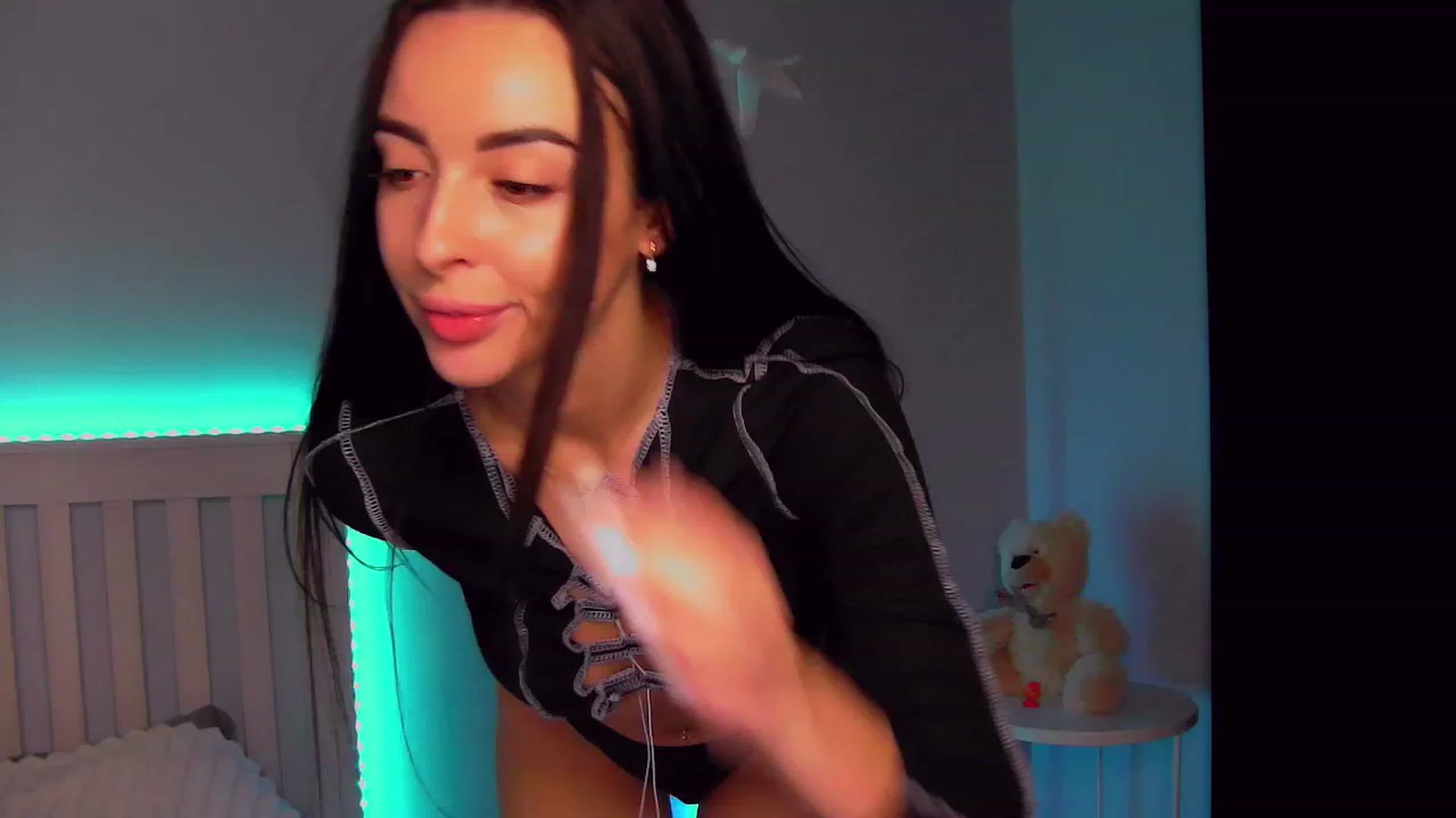 Gallery image thumbnail from My_Brunett's myfreecams stream on, 11/21/2022, 16:02 image 19 of 20