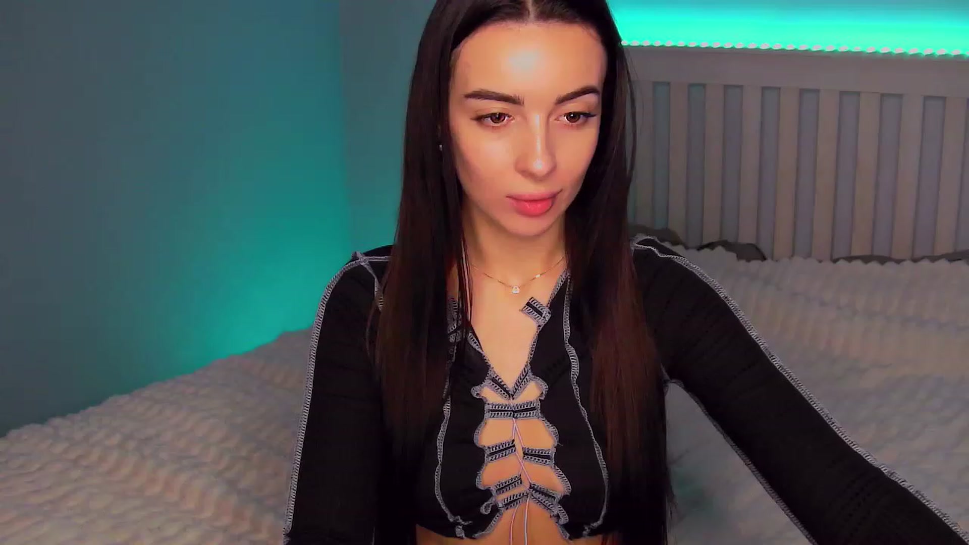 Gallery image thumbnail from My_Brunett's myfreecams stream on, 11/21/2022, 16:52 image 11 of 20
