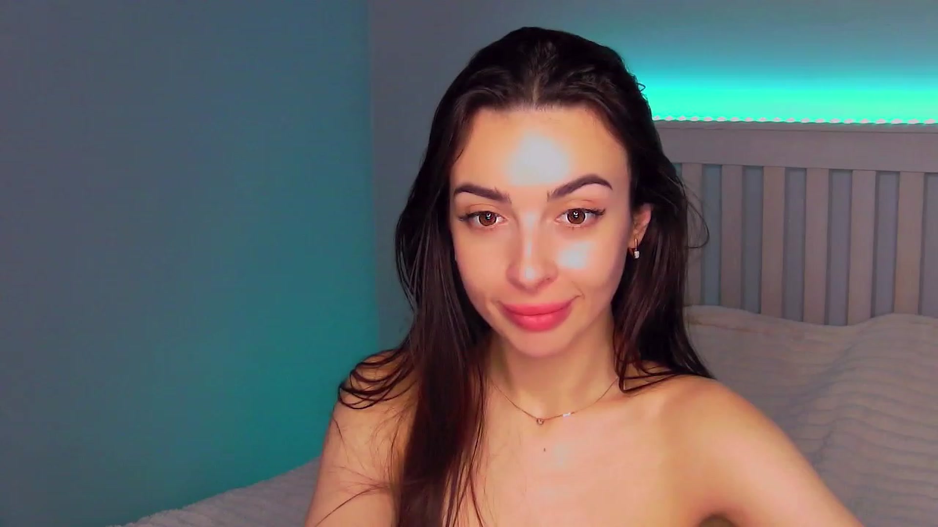 Gallery image thumbnail from My_Brunett's myfreecams stream on, 01/04/2023, 13:35 image 10 of 20