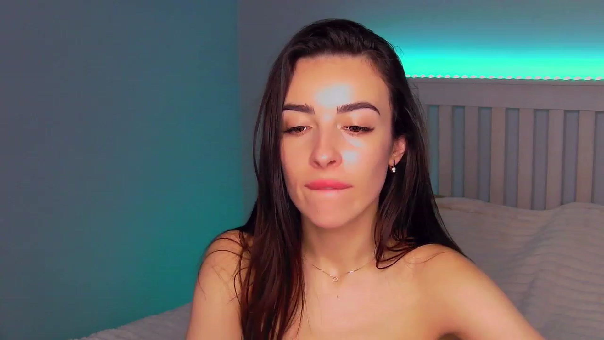 Gallery image thumbnail from My_Brunett's myfreecams stream on, 01/04/2023, 13:35 image 15 of 20