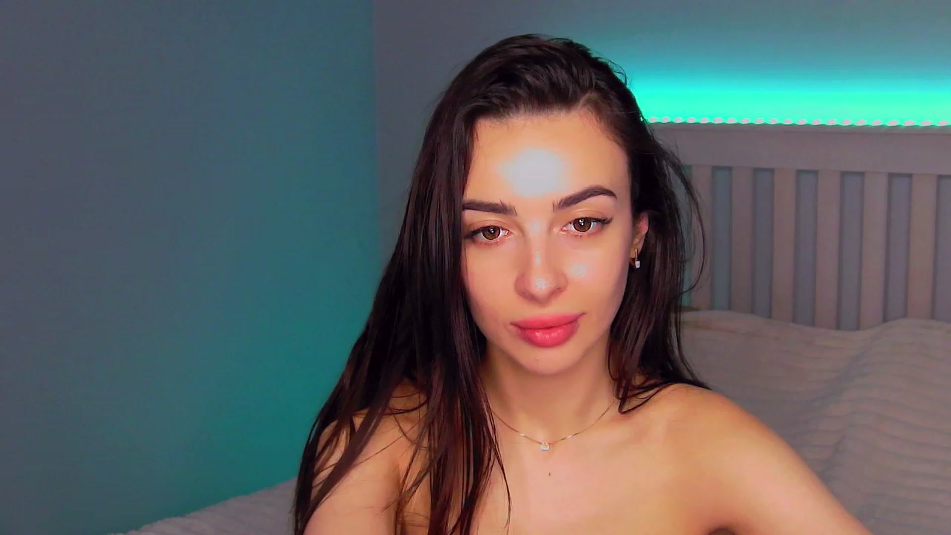 Gallery image thumbnail from My_Brunett's myfreecams stream on, 01/04/2023, 13:35 image 13 of 20