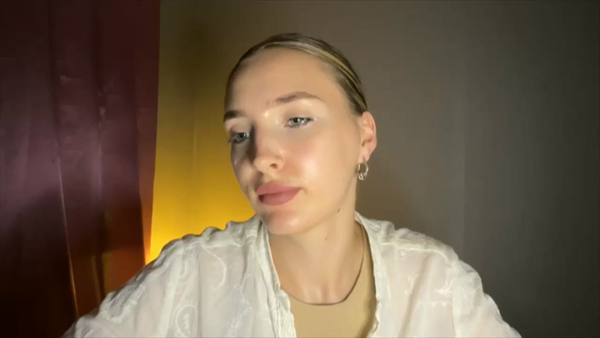 Gallery image thumbnail from My_Diana's myfreecams stream on, 08/21/2024, 22:31 image 18 of 20