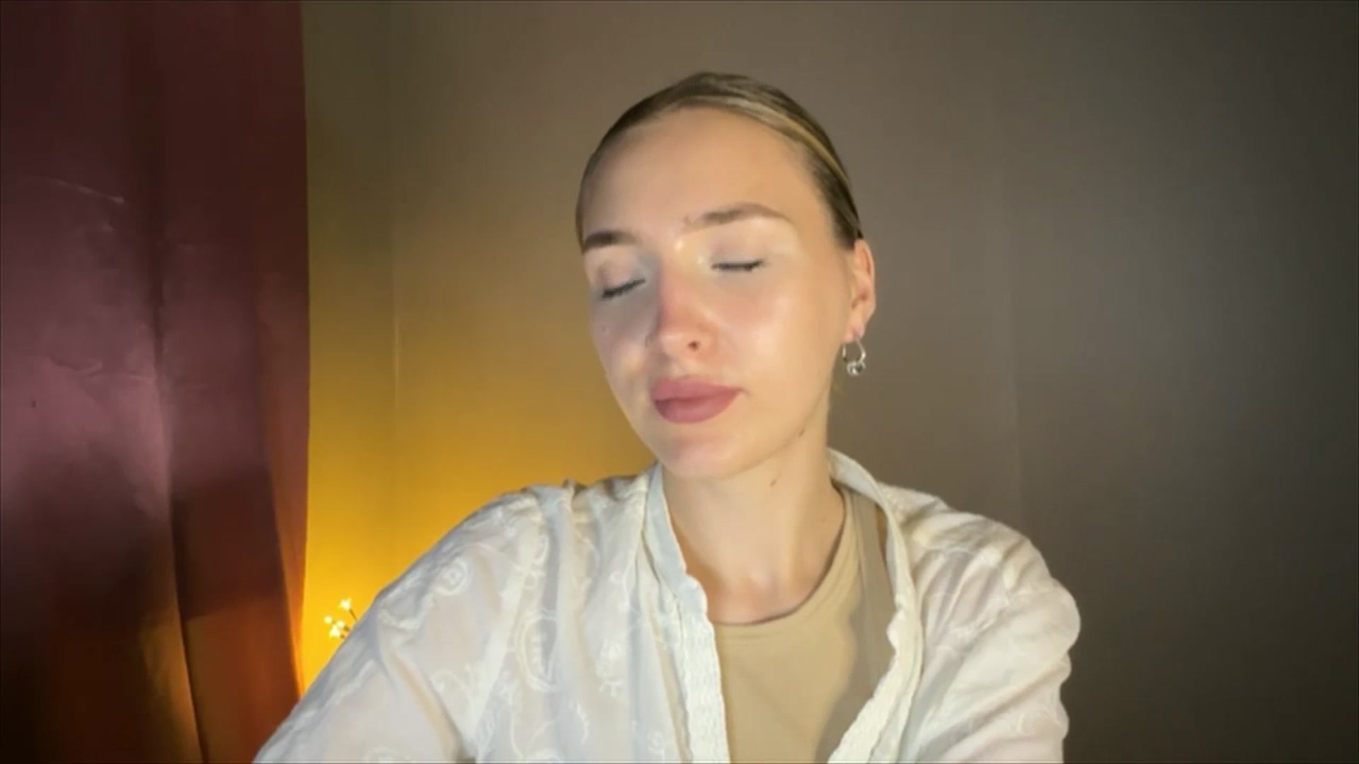 Gallery image thumbnail from My_Diana's myfreecams stream on, 08/21/2024, 22:31 image 9 of 20
