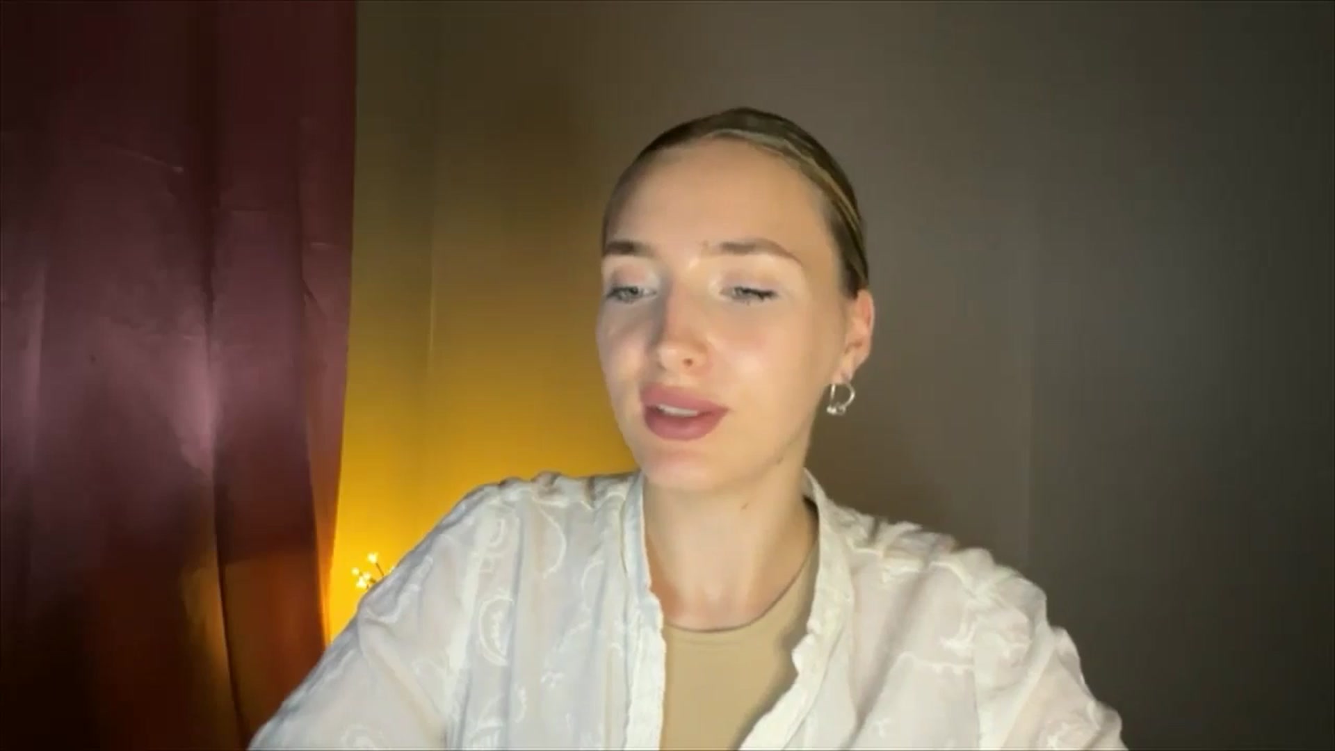 Gallery image thumbnail from My_Diana's myfreecams stream on, 08/21/2024, 22:31 image 17 of 20