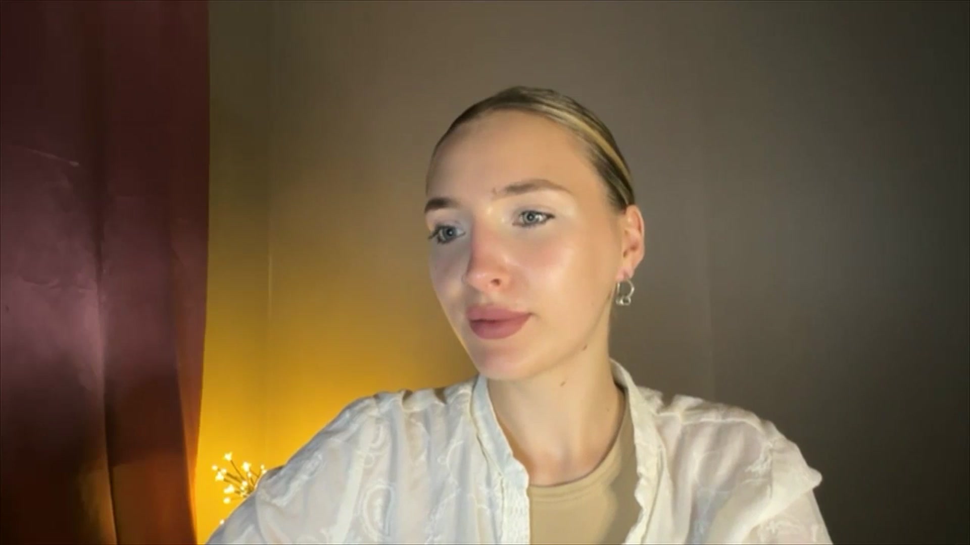 Gallery image thumbnail from My_Diana's myfreecams stream on, 08/21/2024, 22:31 image 3 of 20