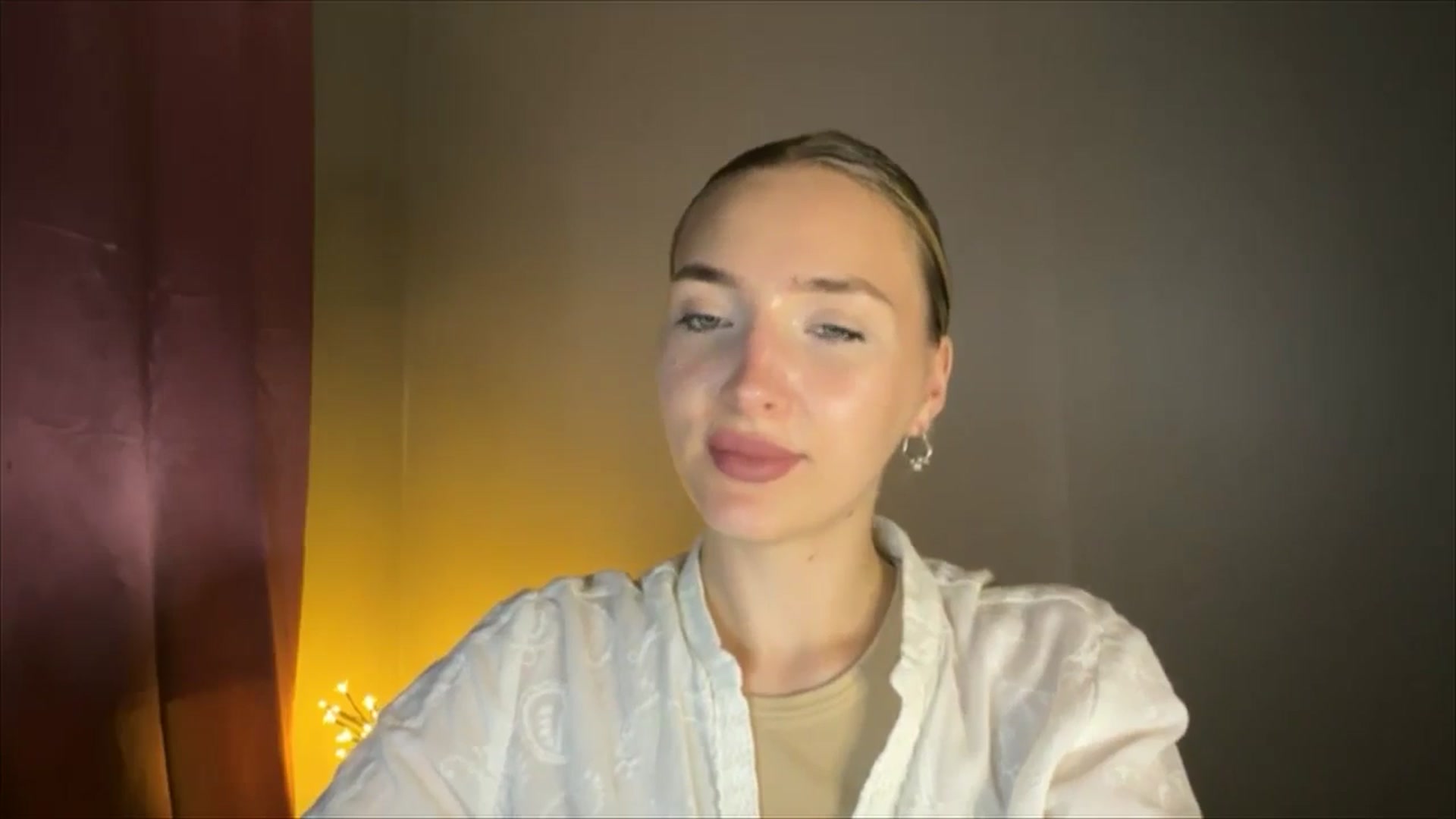 Gallery image thumbnail from My_Diana's myfreecams stream on, 08/21/2024, 22:31 image 2 of 20