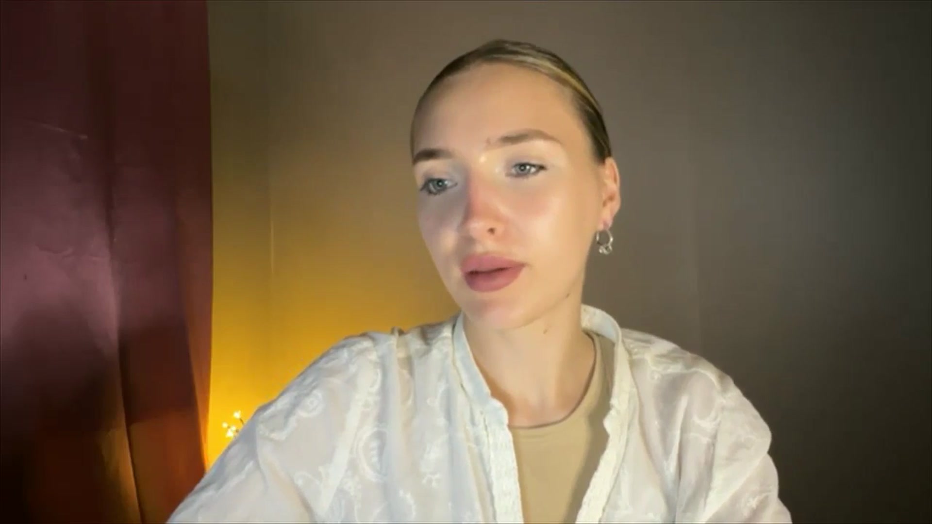 Gallery image thumbnail from My_Diana's myfreecams stream on, 08/21/2024, 22:31 image 8 of 20