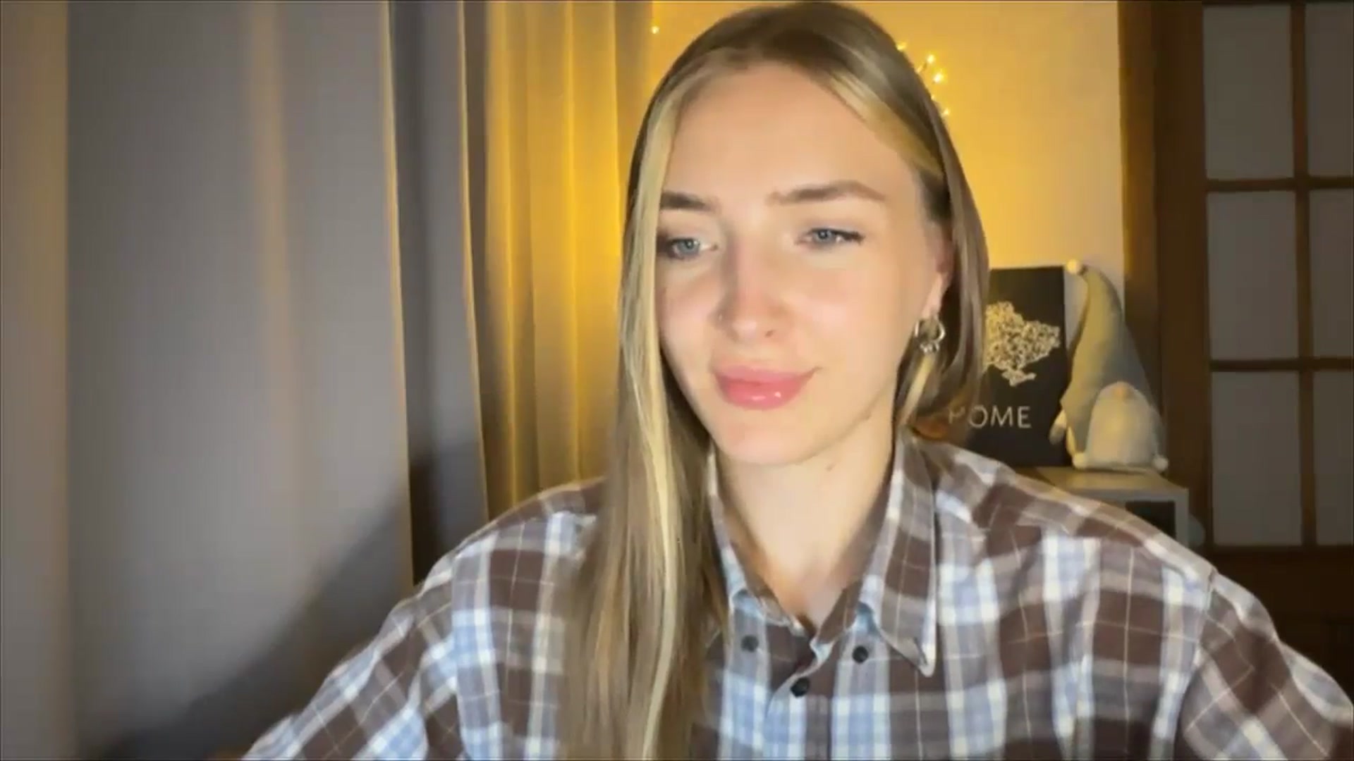 Gallery image thumbnail from My_Diana's myfreecams stream on, 08/23/2024, 18:27 image 19 of 20